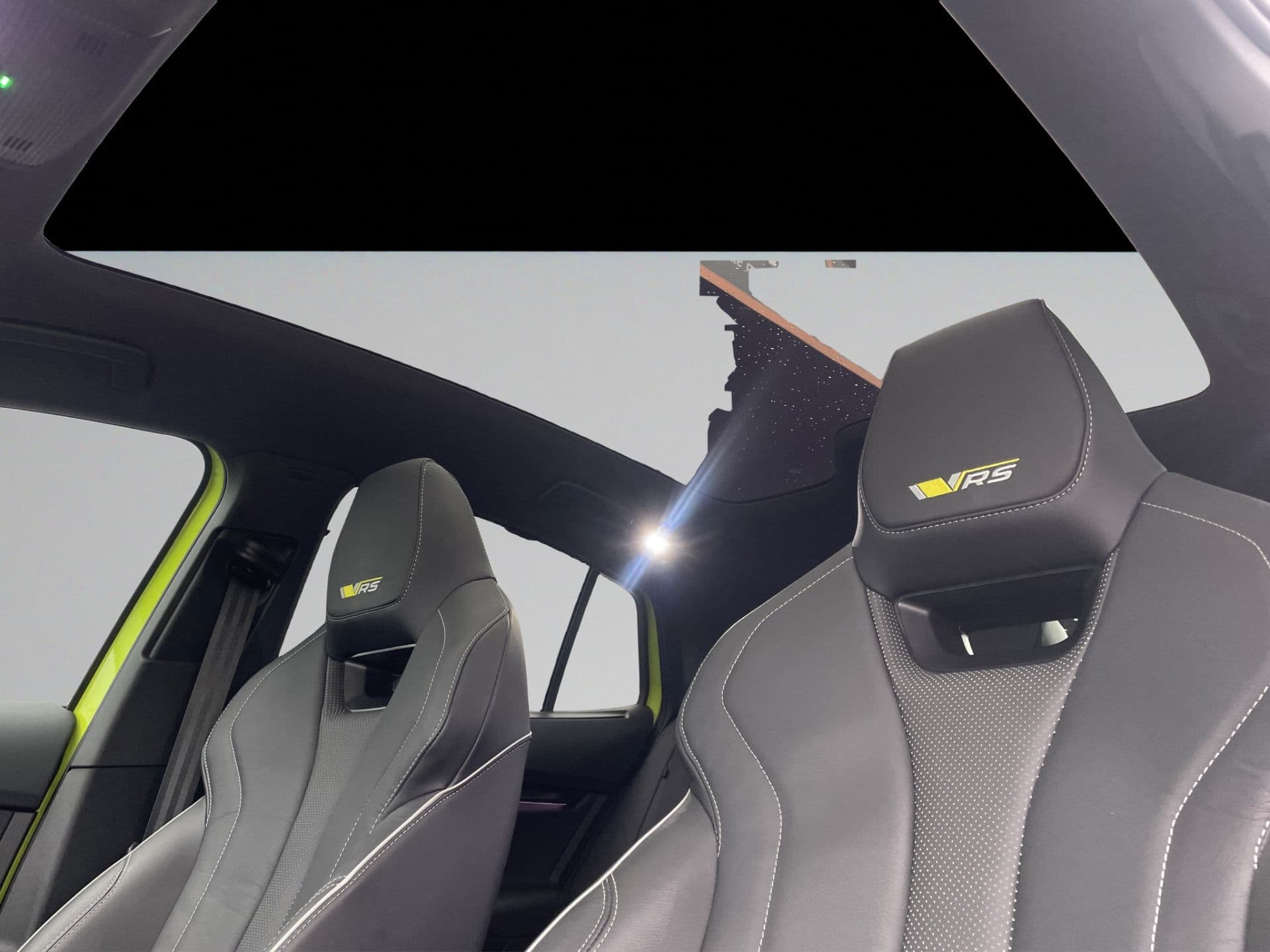 Škoda ENYAQ Coupé iV 80 RS | PANO | HUD | Dhoek | Stuur-Stoelverw | Keyless thumbnail 11