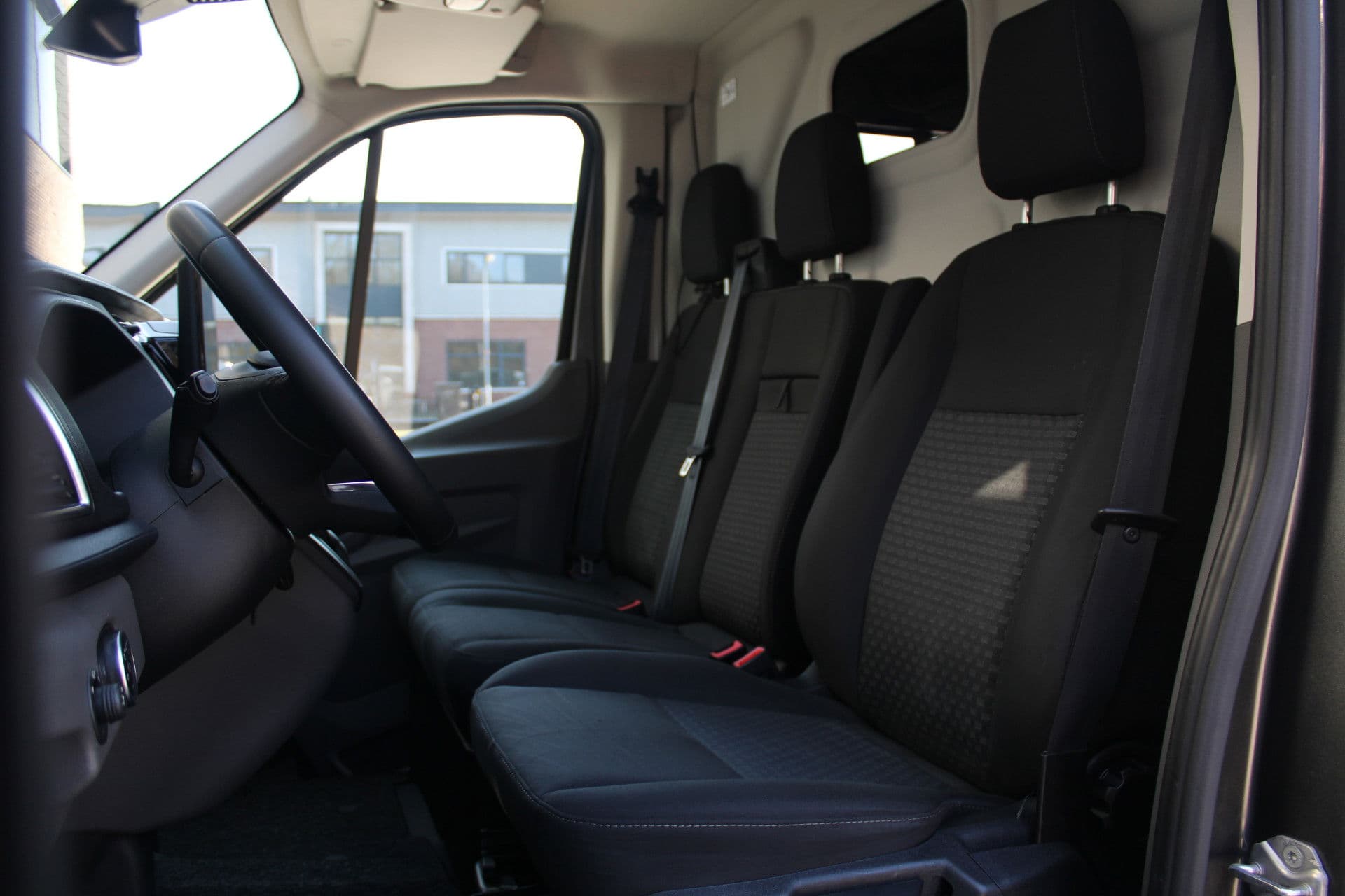 Ford Transit 350 2.0 TDCI L3H2 Trend 130pk - Camper/Grijs Kenteken - Blind Spot - ACC - Trekhaak - Stoelverwarming - Luifel - Rijklaar thumbnail 19