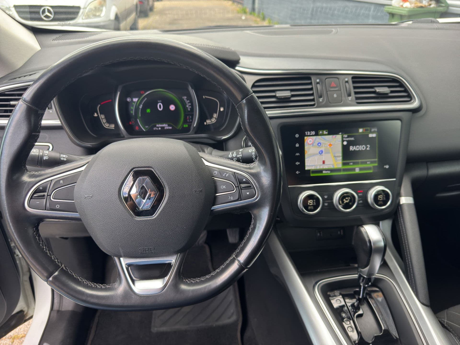 Renault Kadjar 1.3 TCe Zen | Blis | Bose | Keyless thumbnail 13