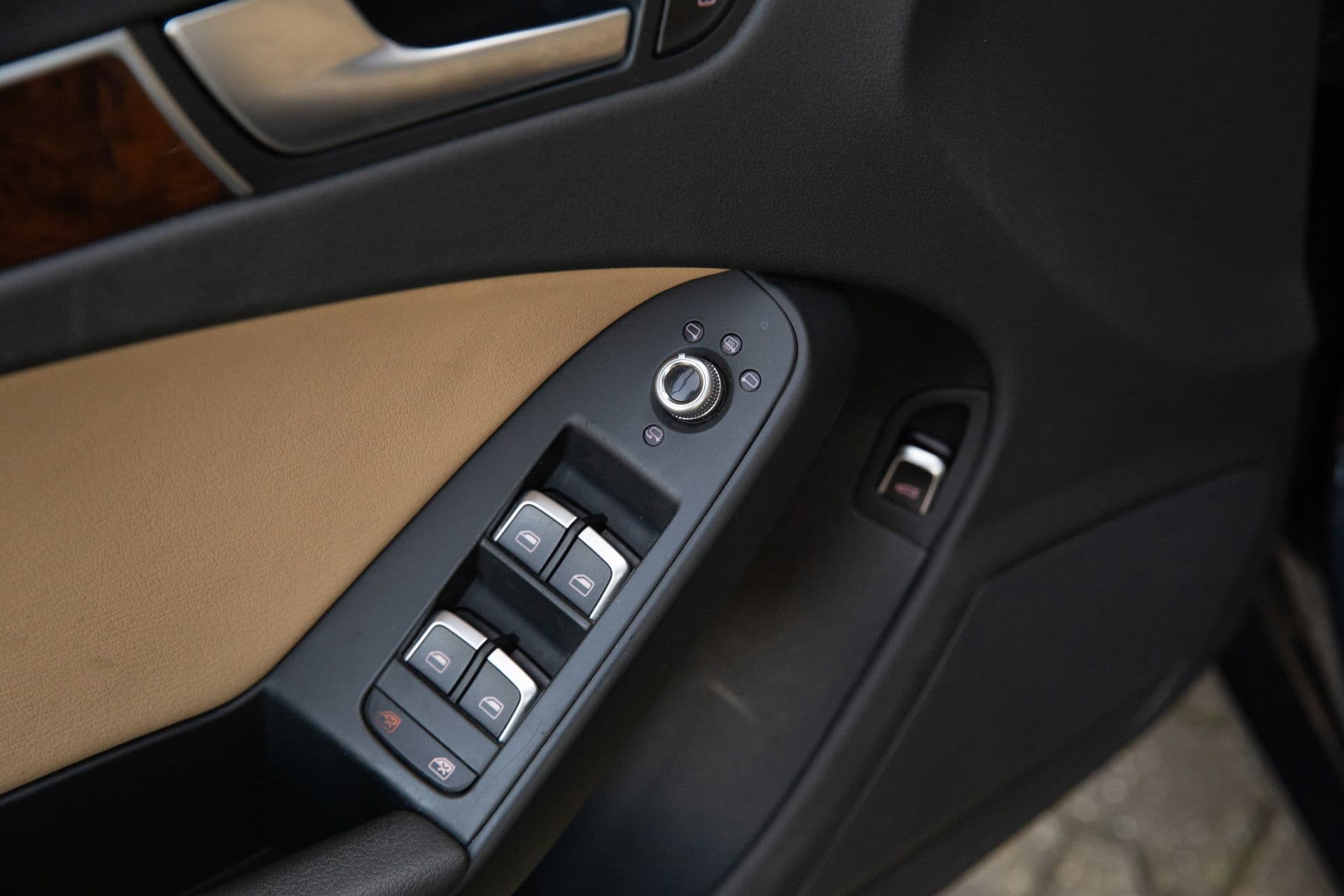 Audi A4 Avant 1.8 TFSI Business Edition , Stoelverwarming, Panoramadak, Apple Carplay, Keyless entry thumbnail 15