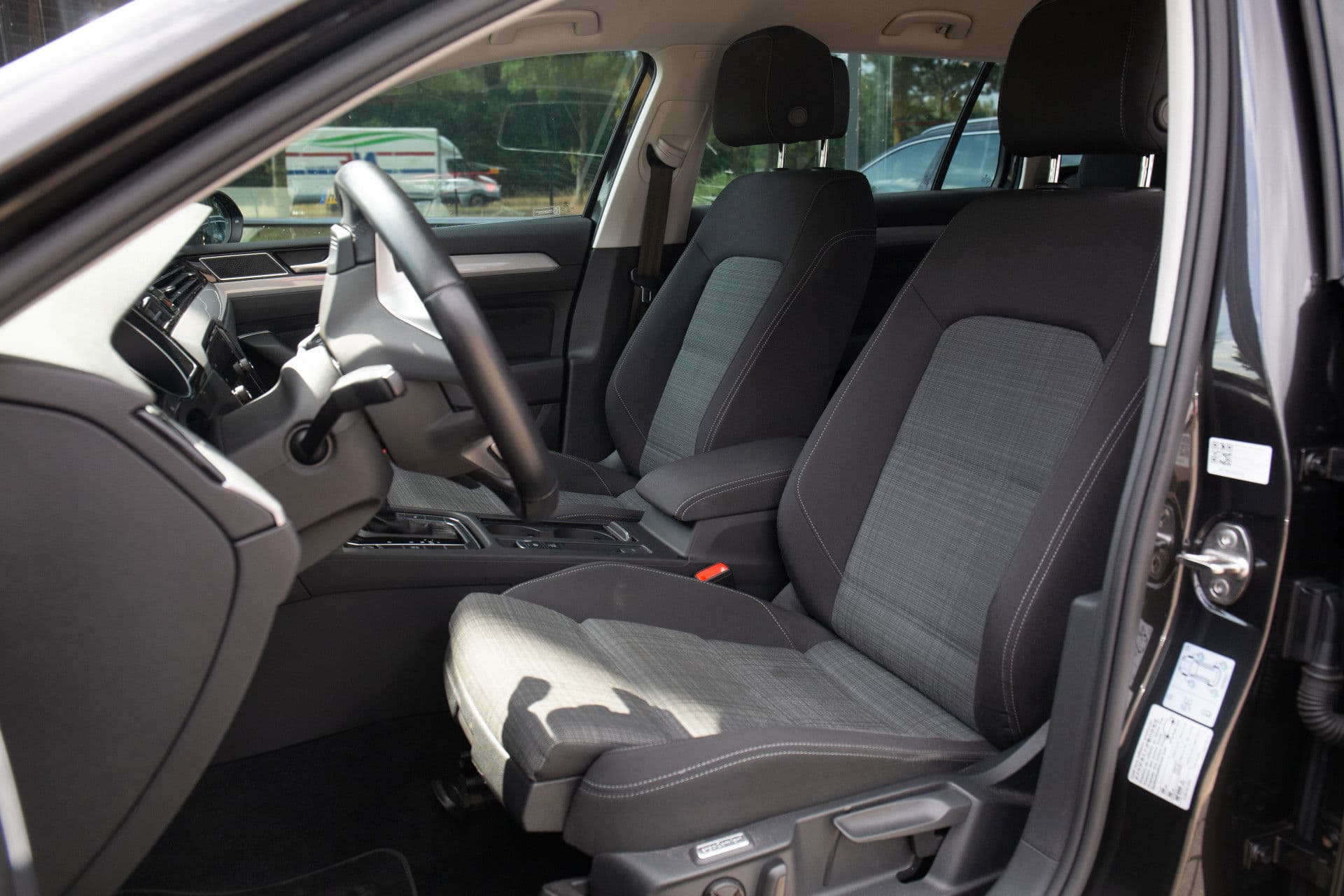 Volkswagen Passat Variant 1.5 TSI Comfort Business , Adaptive cruise, Carplay, Keyless entry, thumbnail 6