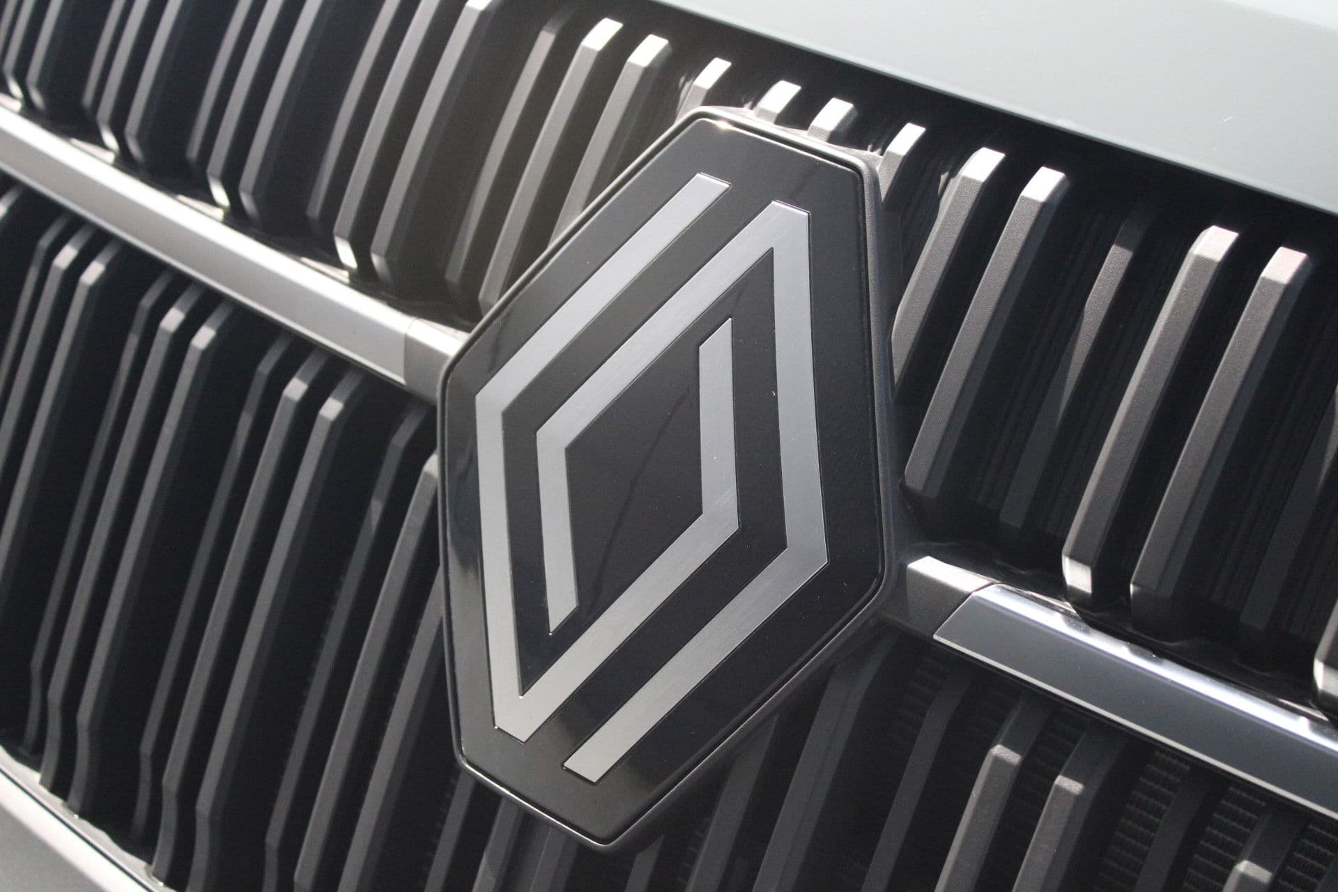 Renault Master T35 2.0 dCi 170pk L2H2 Extra - Navigatie - Camera - 270 gr deuren - Parkeersensoren - Draadloos laden - Rijklaar thumbnail 40