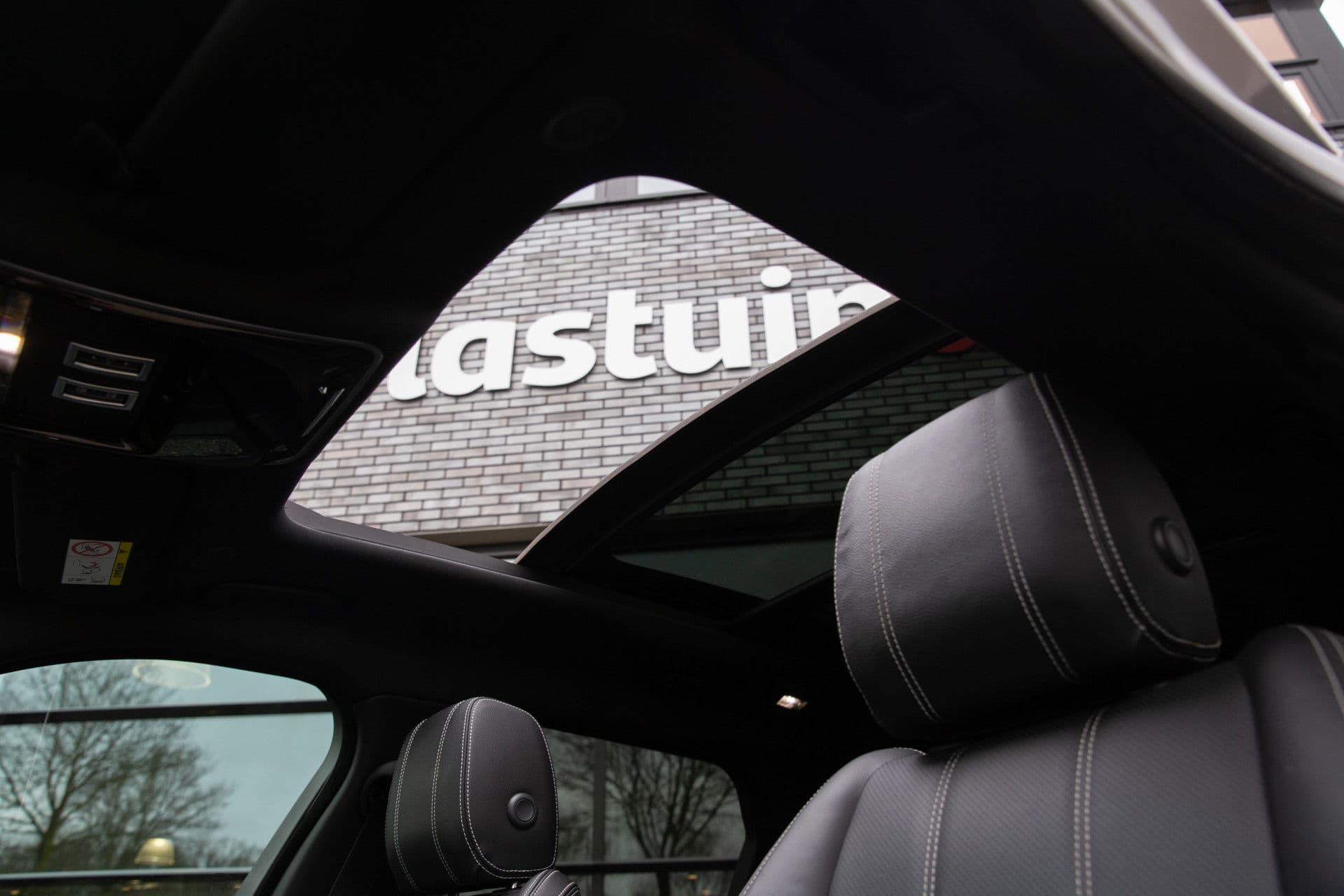 Land Rover Range Rover Velar 2.0 P400e R-Dynamic , Panoramadak, Meridian, Leer, thumbnail 4