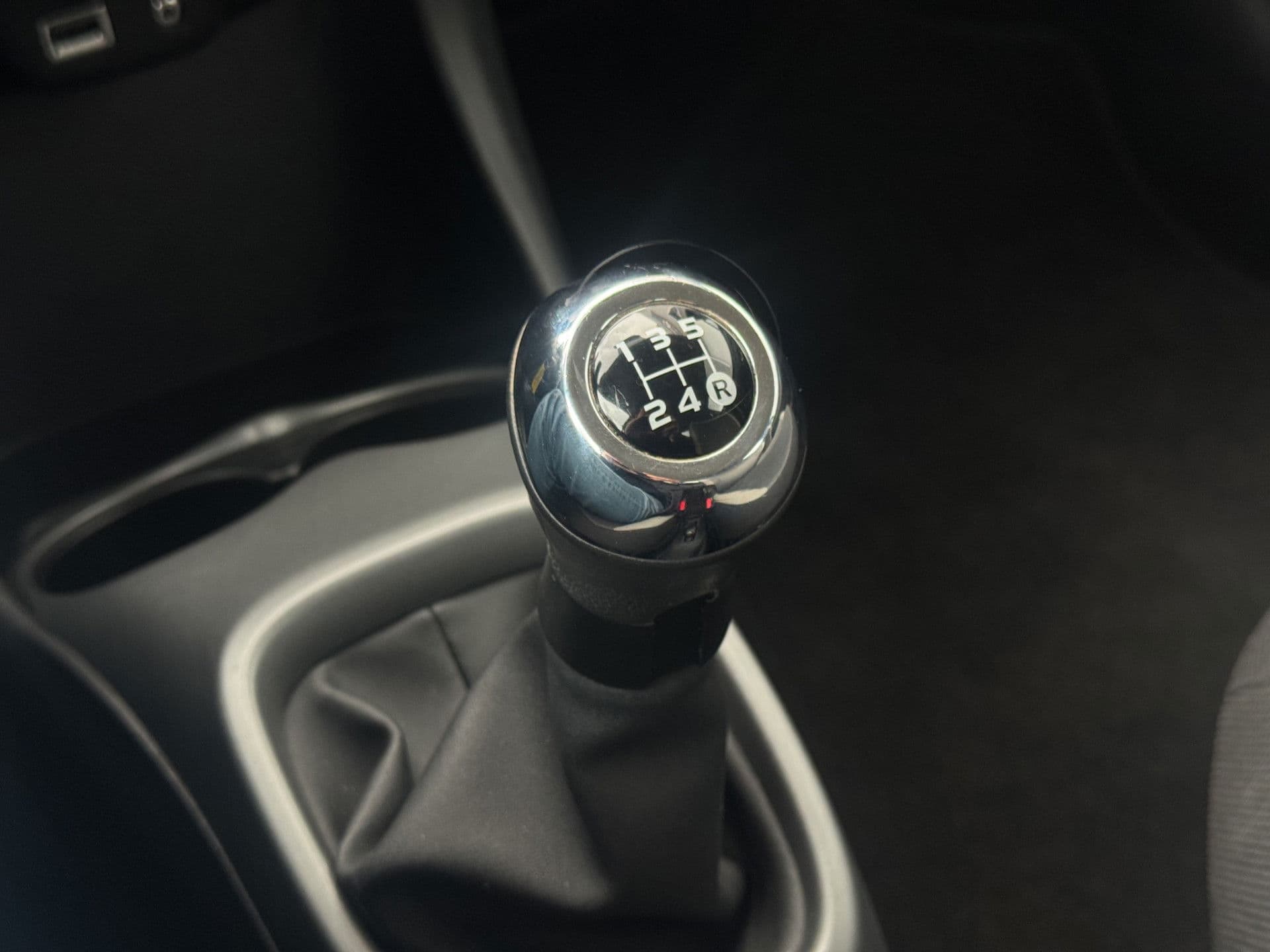 Toyota Aygo 1.0 VVT-i X-Play | Camera | Apple Carplay thumbnail 16