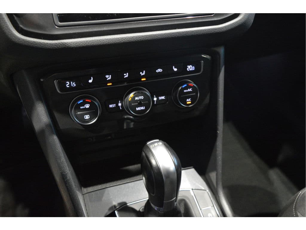 Volkswagen Tiguan 1.4 TSI ACT Connected navi cruise pdc trekhaak 17 inch !! thumbnail 20