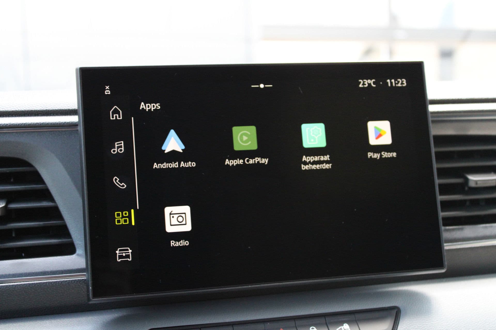 Renault Master T35 2.0 dCi 170pk L2H2 Extra - 2x Schuifdeur - Navigatie - Blind Spot - Camera - Stoelverwarming - Verwarmde voorruit - Rijklaar thumbnail 20