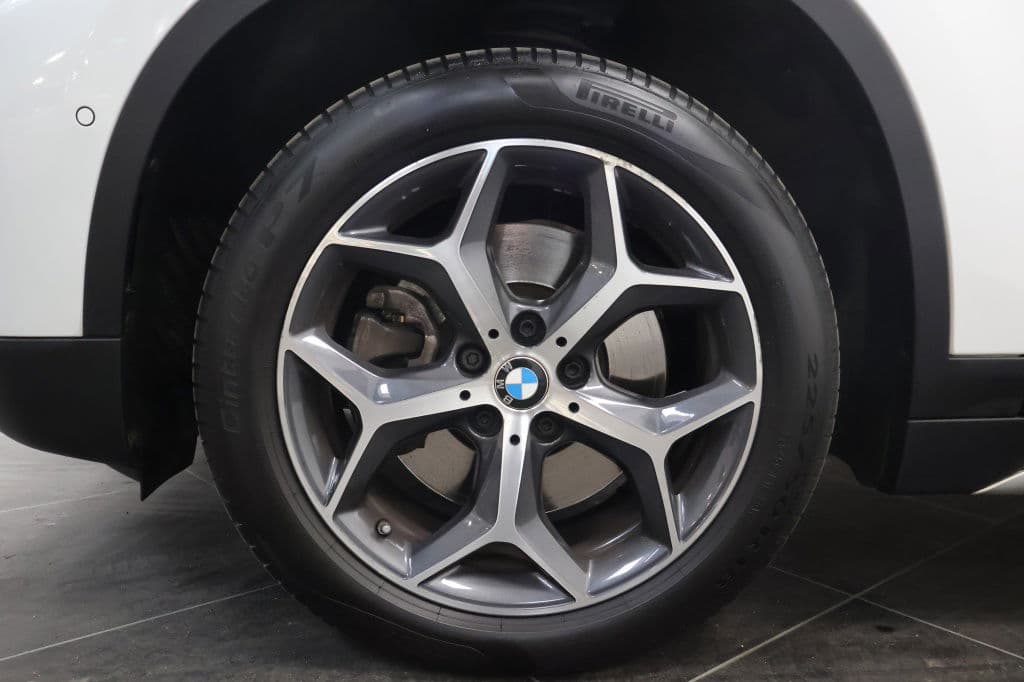 BMW X1 sDrive20i High Executive thumbnail 31