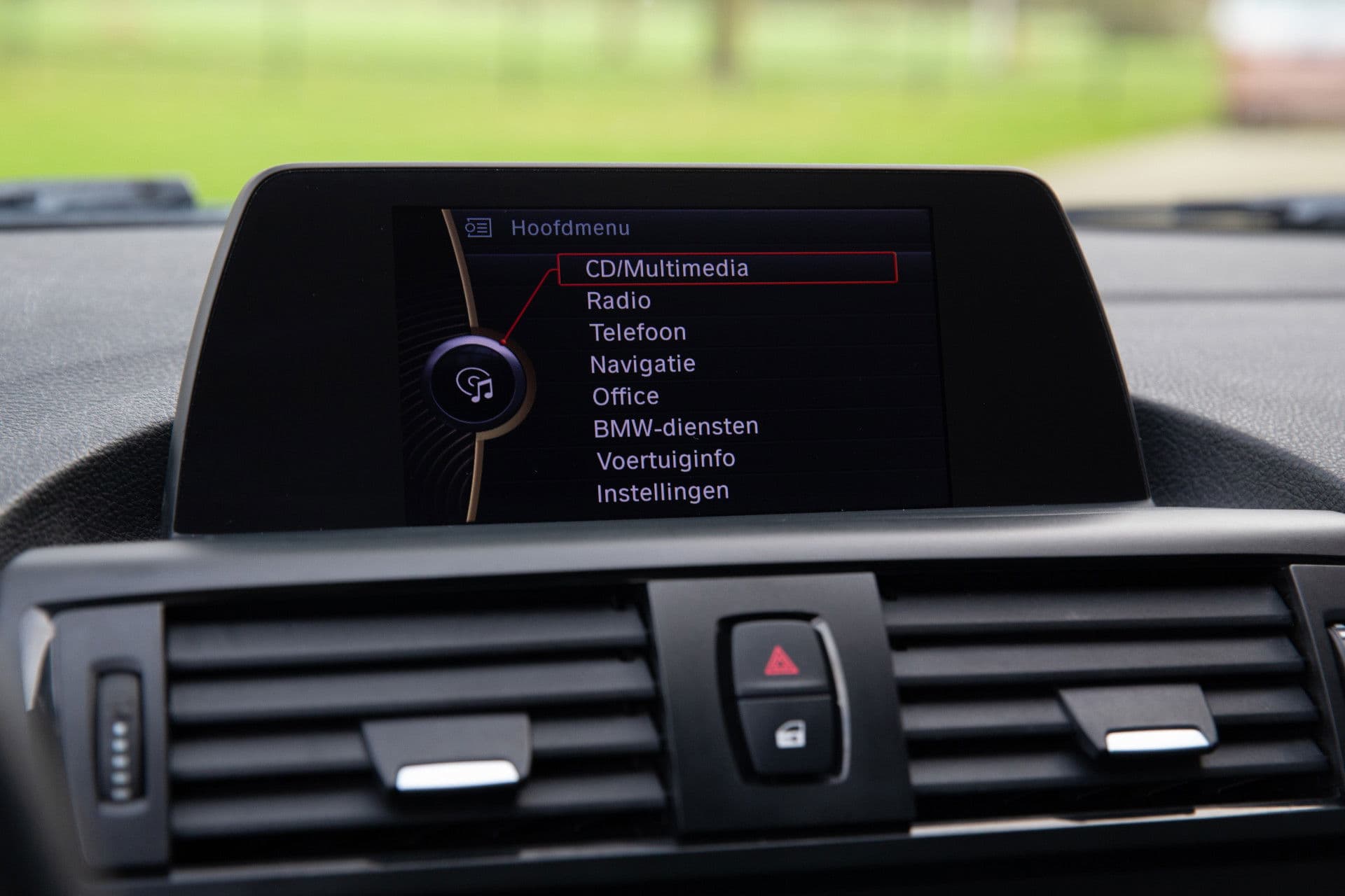 BMW 1-serie 116d , Stoelverwarming, Leder, Lichtmetalen velgen thumbnail 13