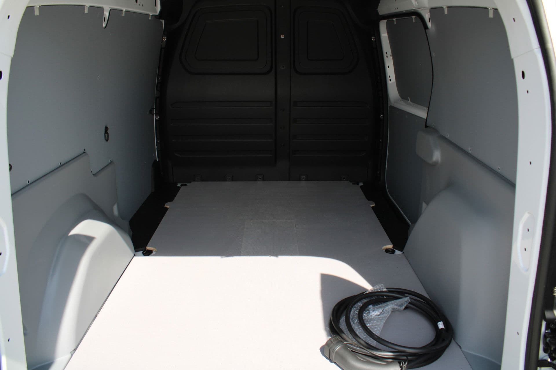 Renault Kangoo E-Tech Advance L2 44 kWh 123pk - Trekhaak - Stoelverwarming - PDC - Navi - Betimmering - LED - DAB - Cruise - Rijklaar thumbnail 5