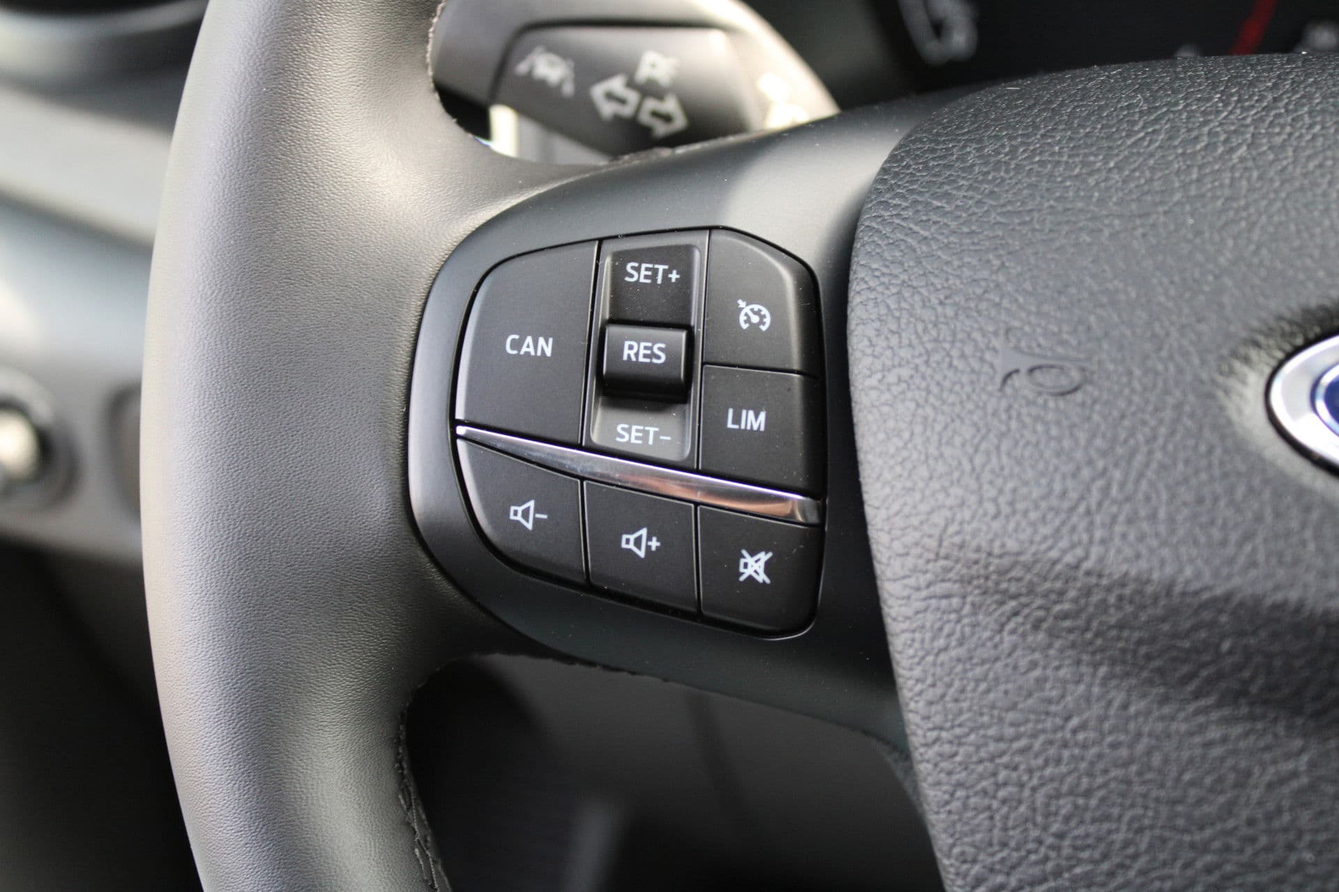 Ford Transit 350 2.0 TDCI L3H2 Trend 130pk Trend - Carplay - Android - 360 Camera - Climate - Cruise - Parkeersensoren - Rijklaar thumbnail 17