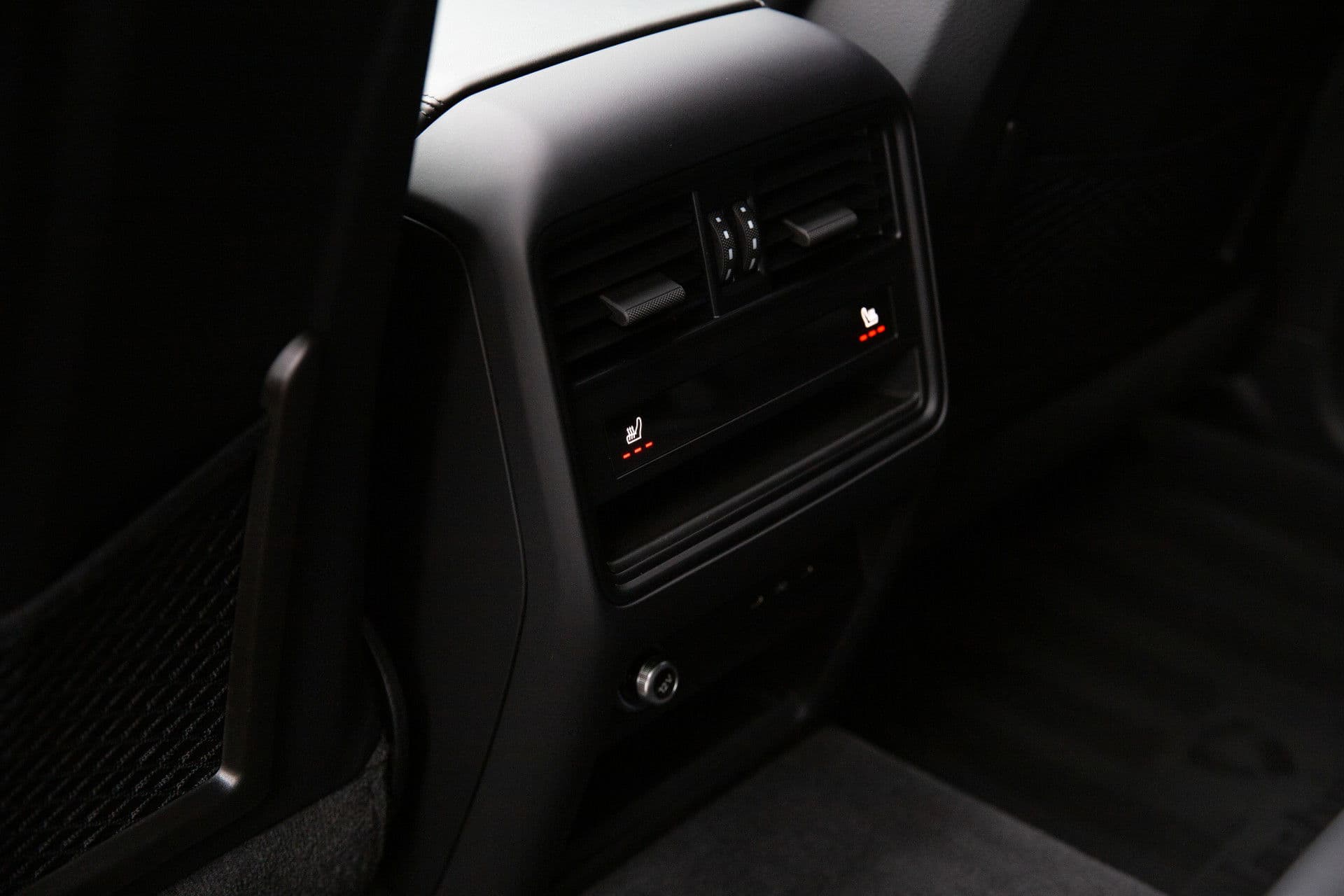 Porsche Cayenne 3.0 E-Hybrid , Sport Chrono, Luchtvering, Softclose, HUD, Pano, thumbnail 12