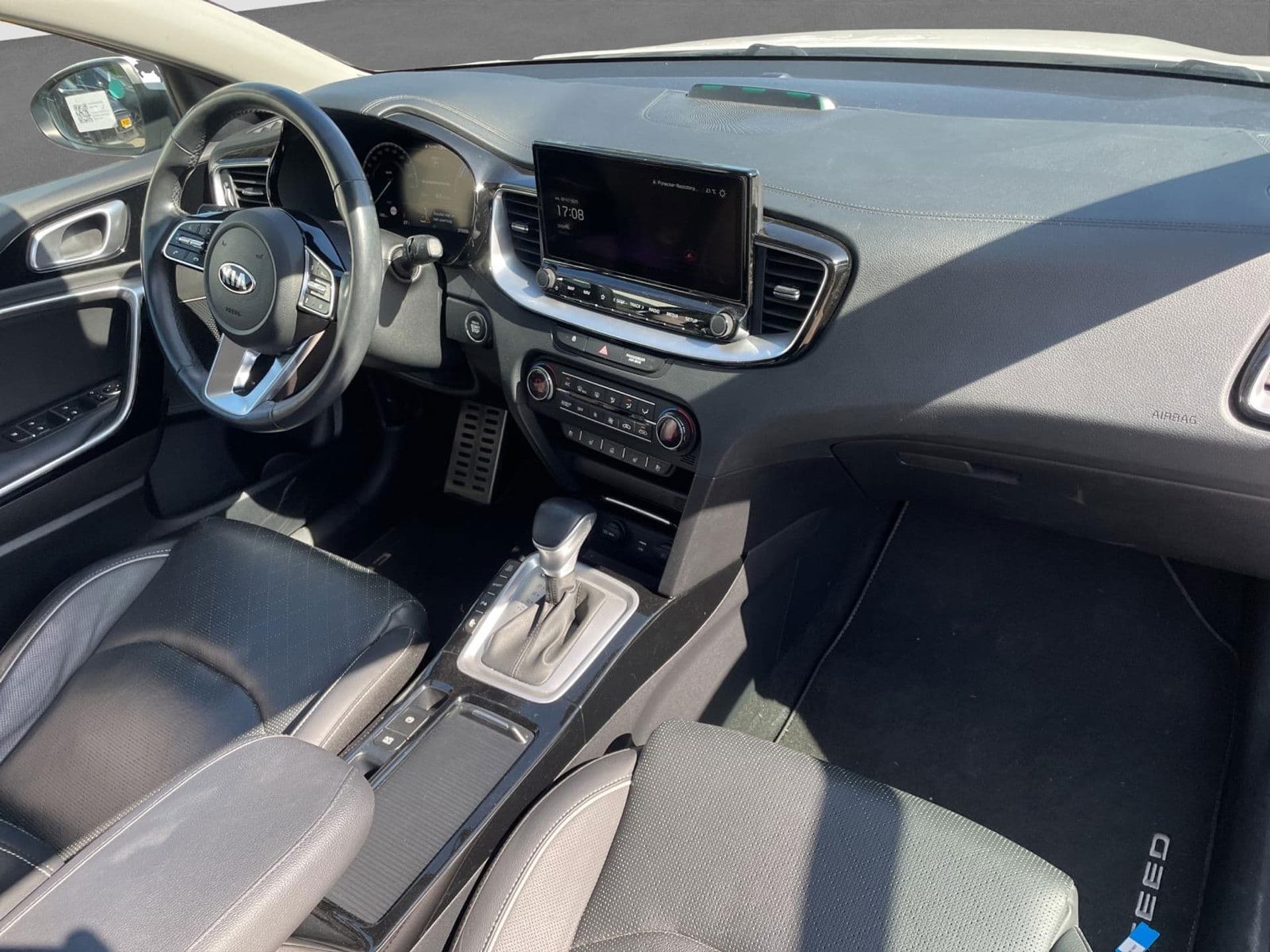 Kia Ceed Sportswagon 1.6 GDI PHEV ExecutiveLine | Pano | Keyless | Leder | Dealer ond. thumbnail 3