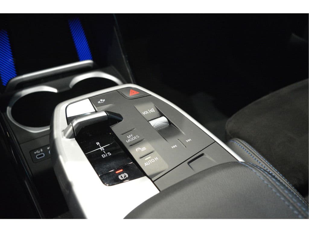 BMW X1 xDrive30e M-SPORT keyless navi cruise camera 19 inch !! thumbnail 17