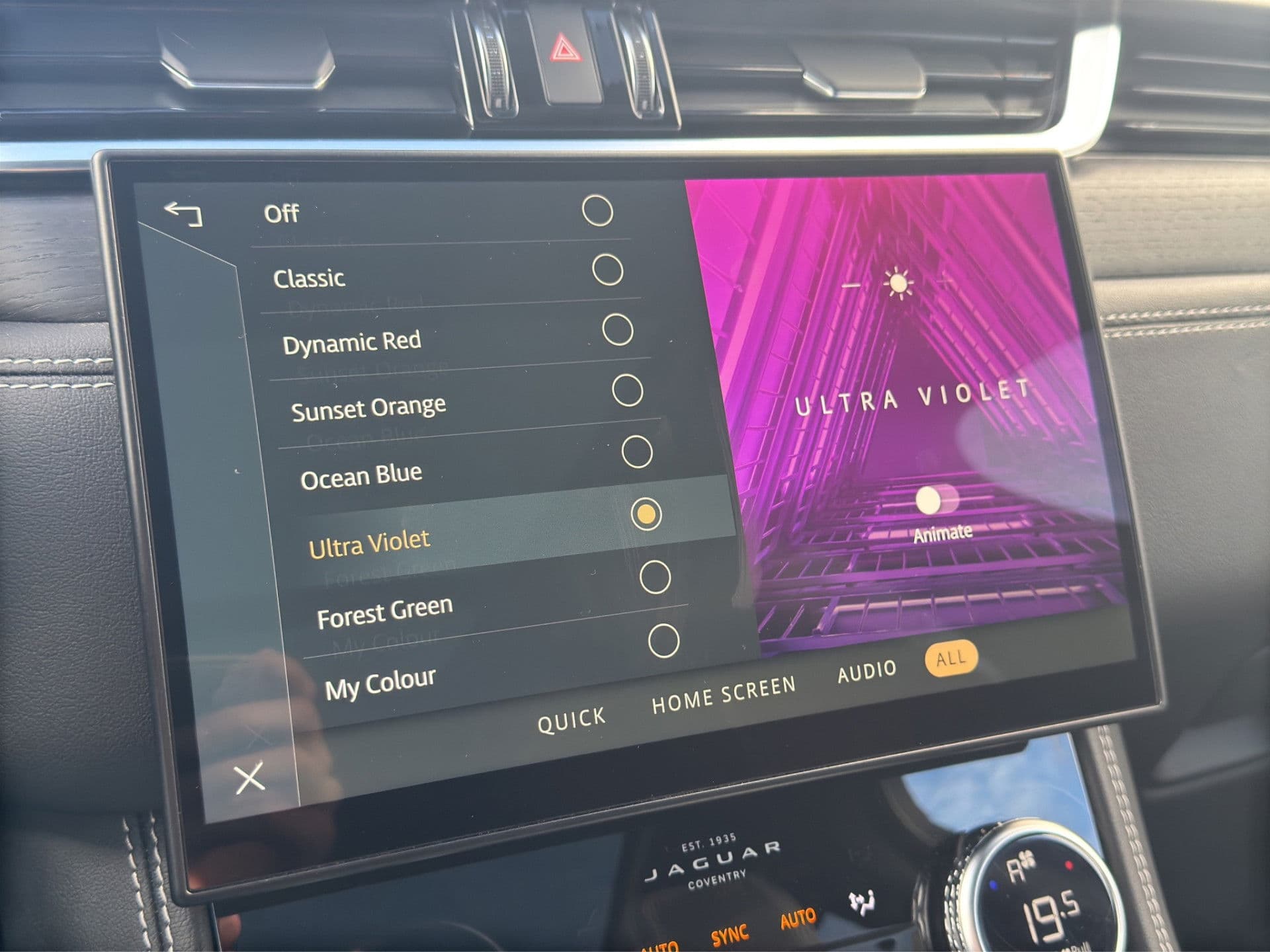 Jaguar F-Pace P400e R-Dynamic SE | Pano | Memory | Meridian | Camera | Adaptive thumbnail 18