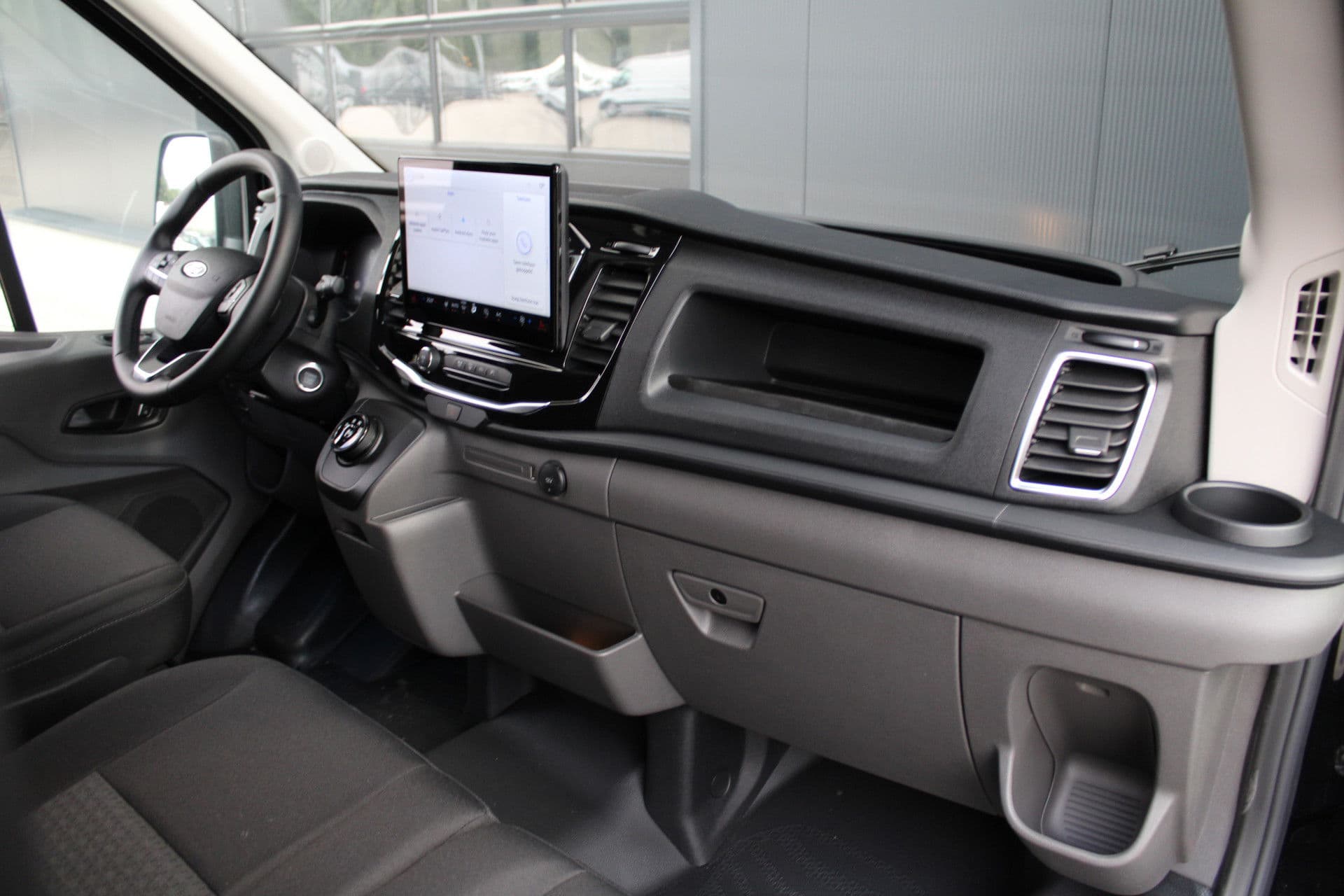 Ford Transit 350 2.0 TDCI L2H2 Trend 165pk - Facelift - 2x Schuifdeur - Adaptive Cruise - Navigatie - Blind Spot - 360 Camera - Stoel - Stuurverwarming - Rijklaar thumbnail 39