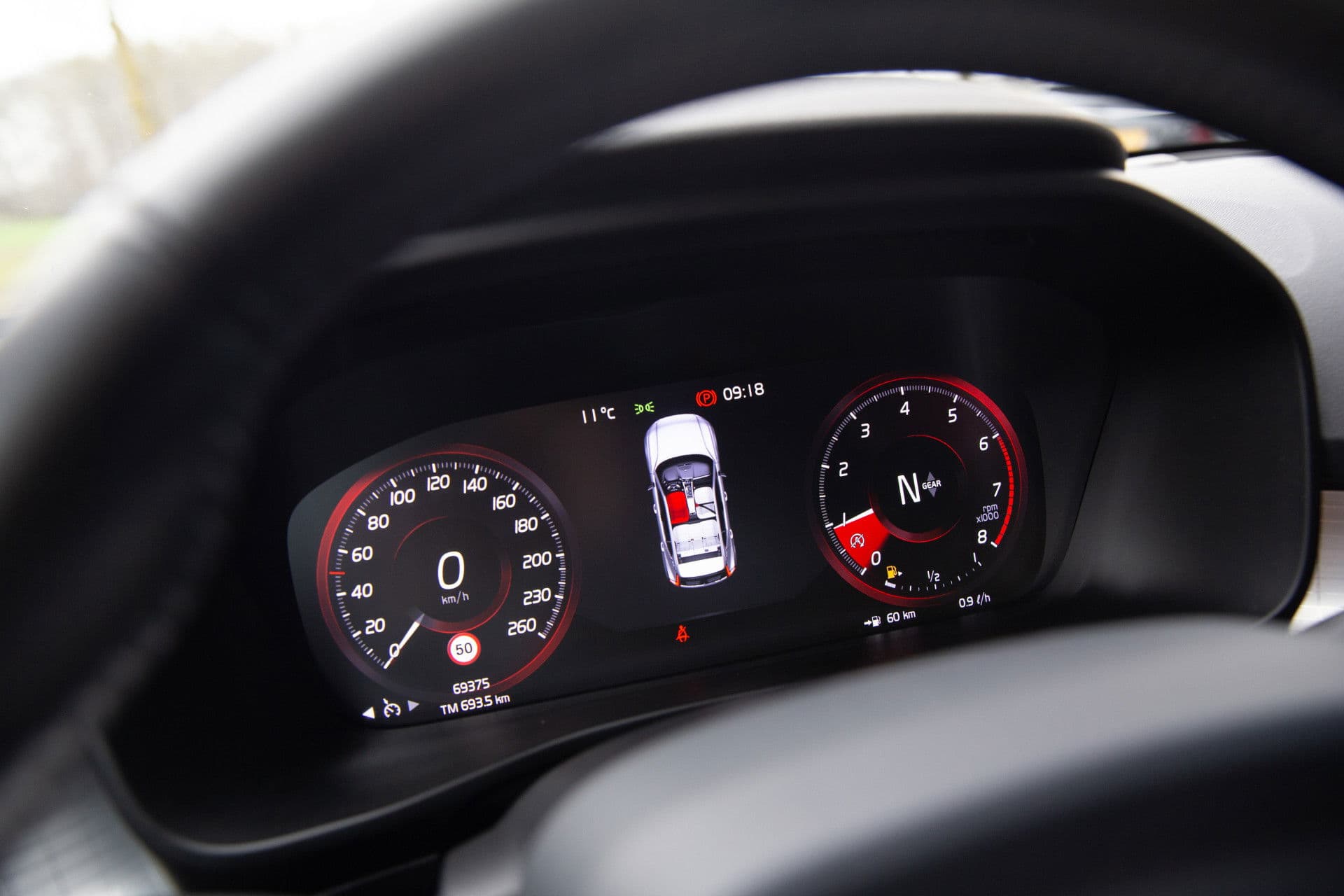 Volvo XC40 1.5 T3 Momentum , Achteruitrijcamera, Cruise control, Navigatie, thumbnail 5