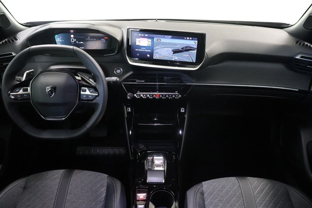 Peugeot 2008 1.2 Hybride 145 Allure | 360 Camera | Luxe thumbnail 6