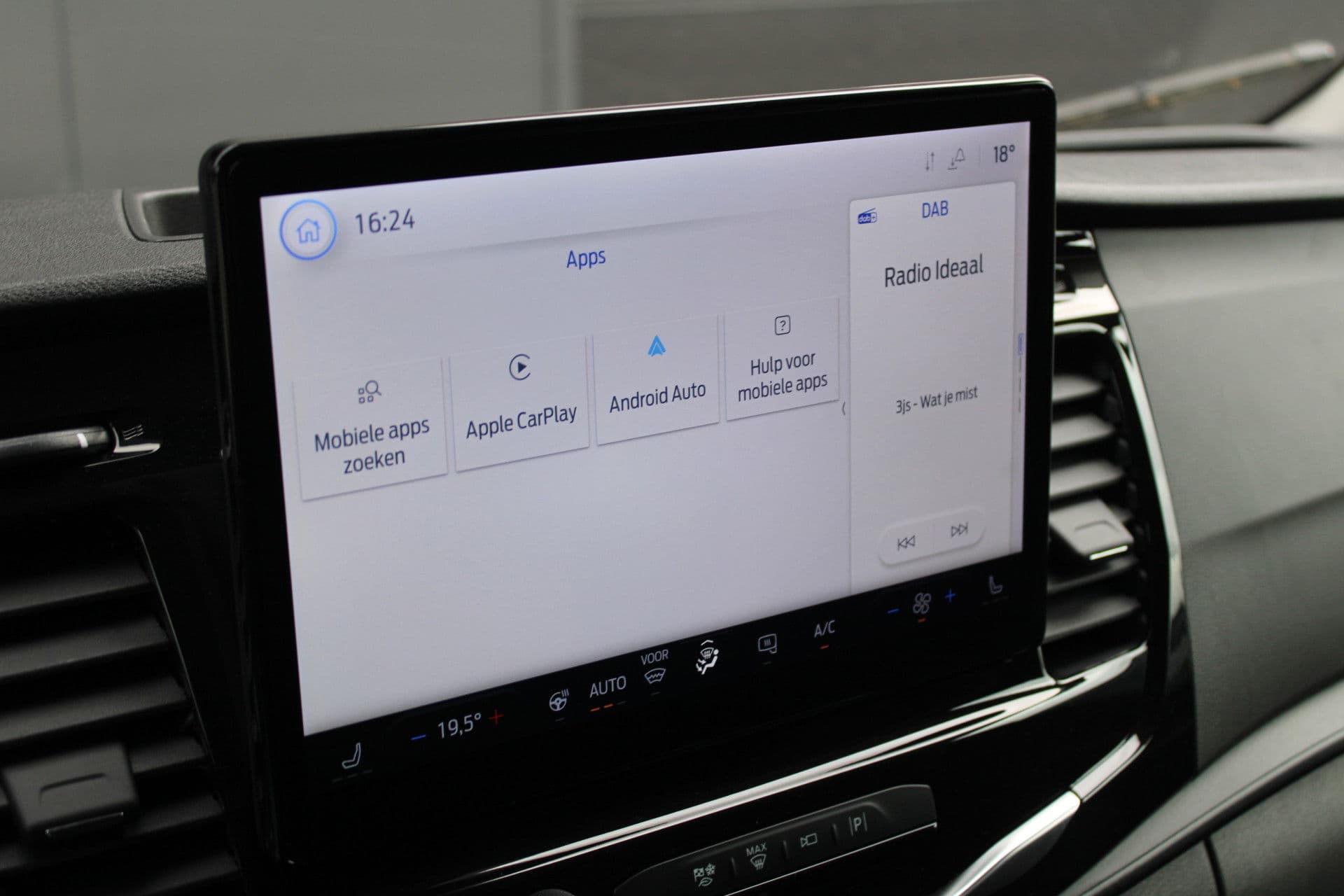 Ford Transit 350 2.0 TDCI L3H2 Limited 165pk - LUCHTVERING - ACC - Blind Spot - 360 camera - Navigatie - Stoel-Stuurverwarming - Trekhaak - Rijklaar thumbnail 18