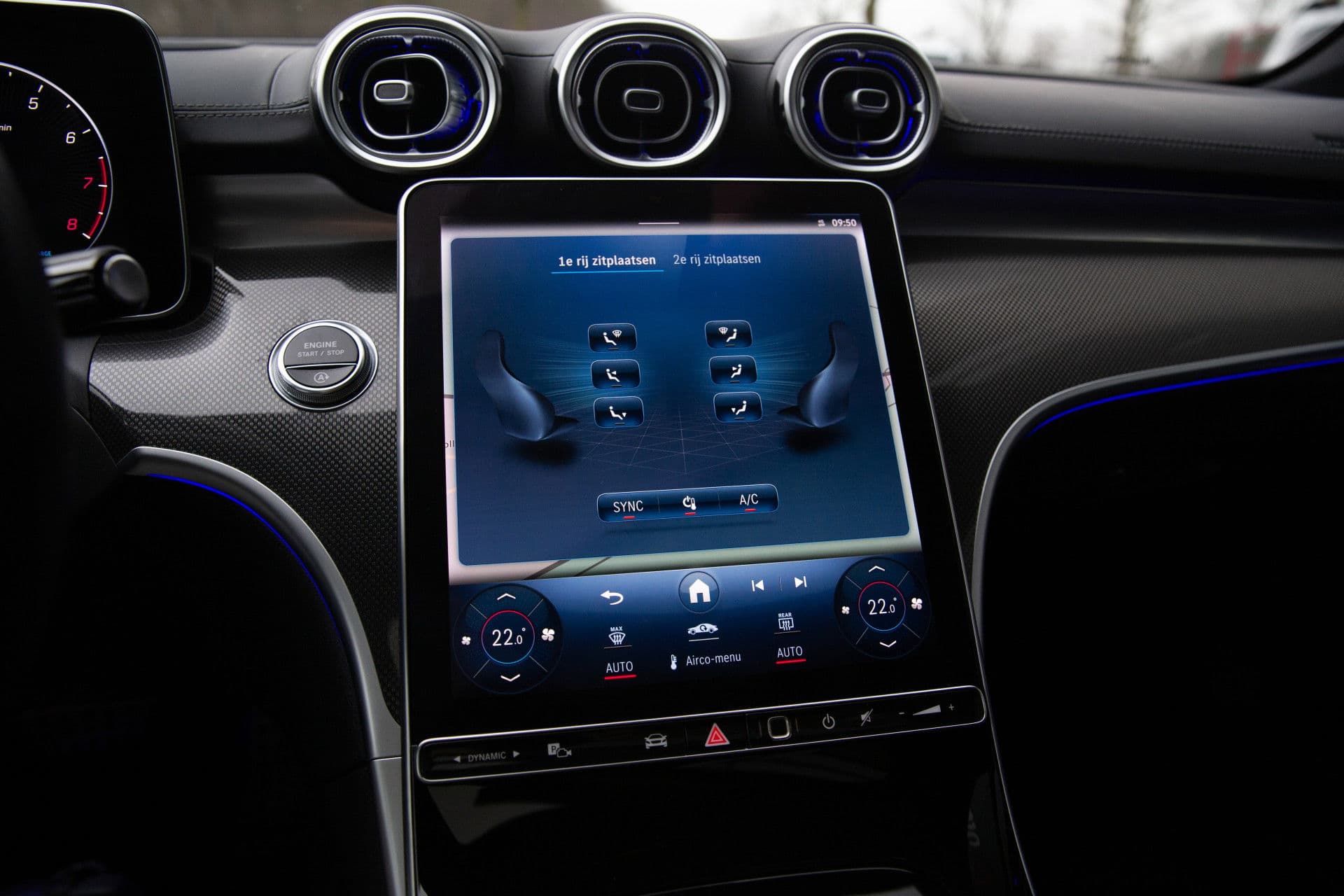 Mercedes-Benz C-Klasse Estate 200 Launch Edition AMG Line , Panoramadak, Sfeerverlichting, Burmester, 3D-camera, thumbnail 17