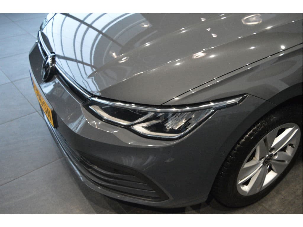 Volkswagen Golf 1.0 eTSI Life navi clima cruise led pdc !! thumbnail 9