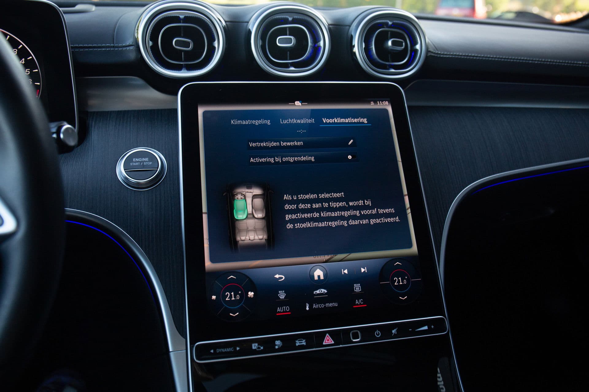 Mercedes-Benz C-Klasse Estate 300 e AMG Line , Panoramadak, Sfeerverlichting, 3D-camera, HUD thumbnail 16