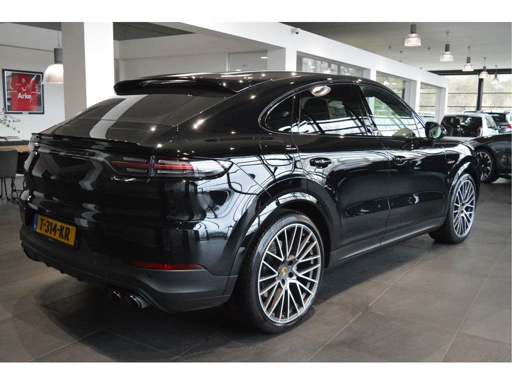 Porsche Cayenne Coupé 3.0 E-Hybrid Platinum Edition Bose pano trekhaak 22 inch !! thumbnail 4
