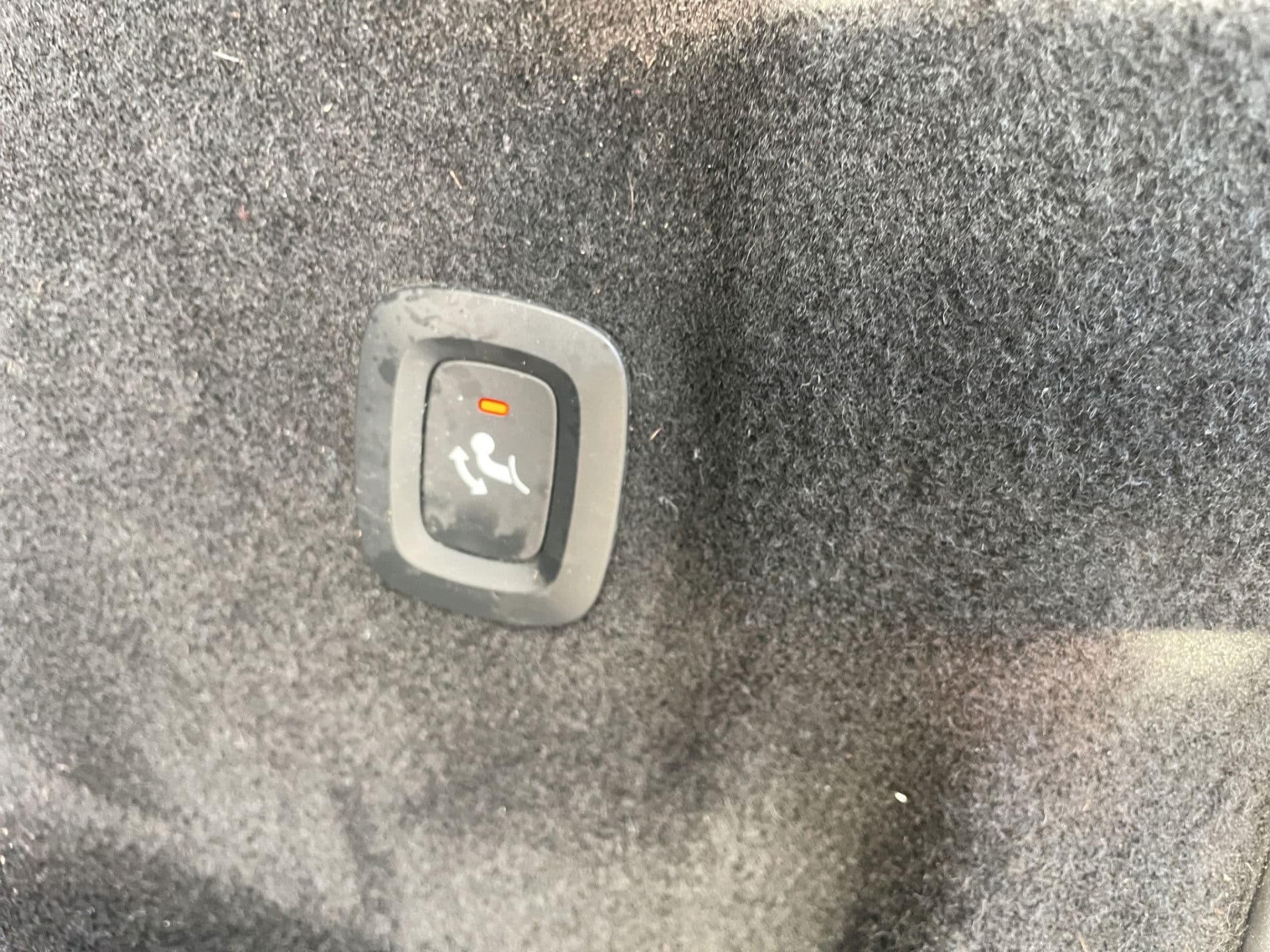 Volvo XC60 2.0 T8 Twin Engine AWD Inscription Elec.stoelen | Dodeh. | Trekhaak | Pano/schuifdak thumbnail 28