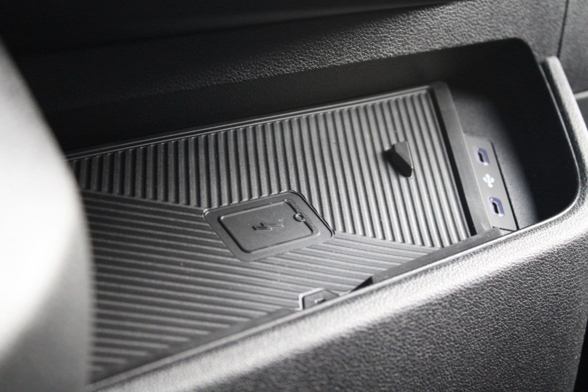 Renault Master T35 2.0 dCi 170pk L2H2 Extra - Navigatie - Camera - 270 gr deuren - Parkeersensoren - Draadloos laden - Rijklaar thumbnail 32