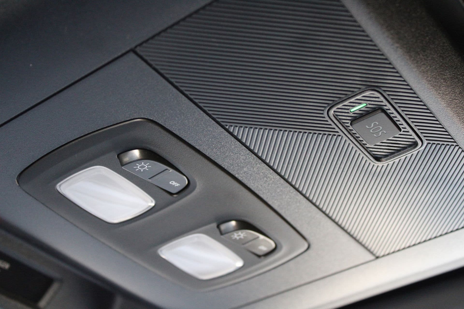 Renault Master T35 2.0 dCi 170pk L2H2 Extra - 2x Schuifdeur - Navigatie - Blind Spot - Camera - Stoelverwarming - Verwarmde voorruit - Rijklaar thumbnail 42