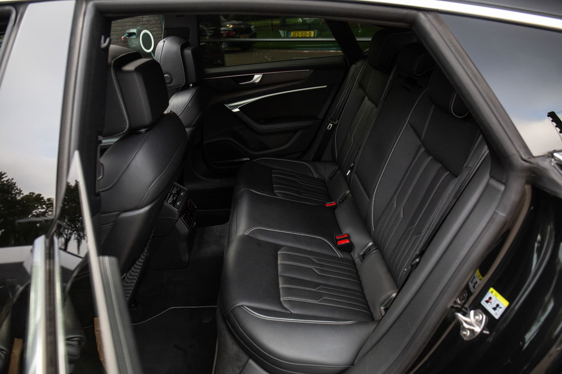 Audi A7 Sportback 55 TFSI quattro Pro Line S , Panoramadak, Luchtvering, Bang&Olufsen, Leer, HUD thumbnail 8