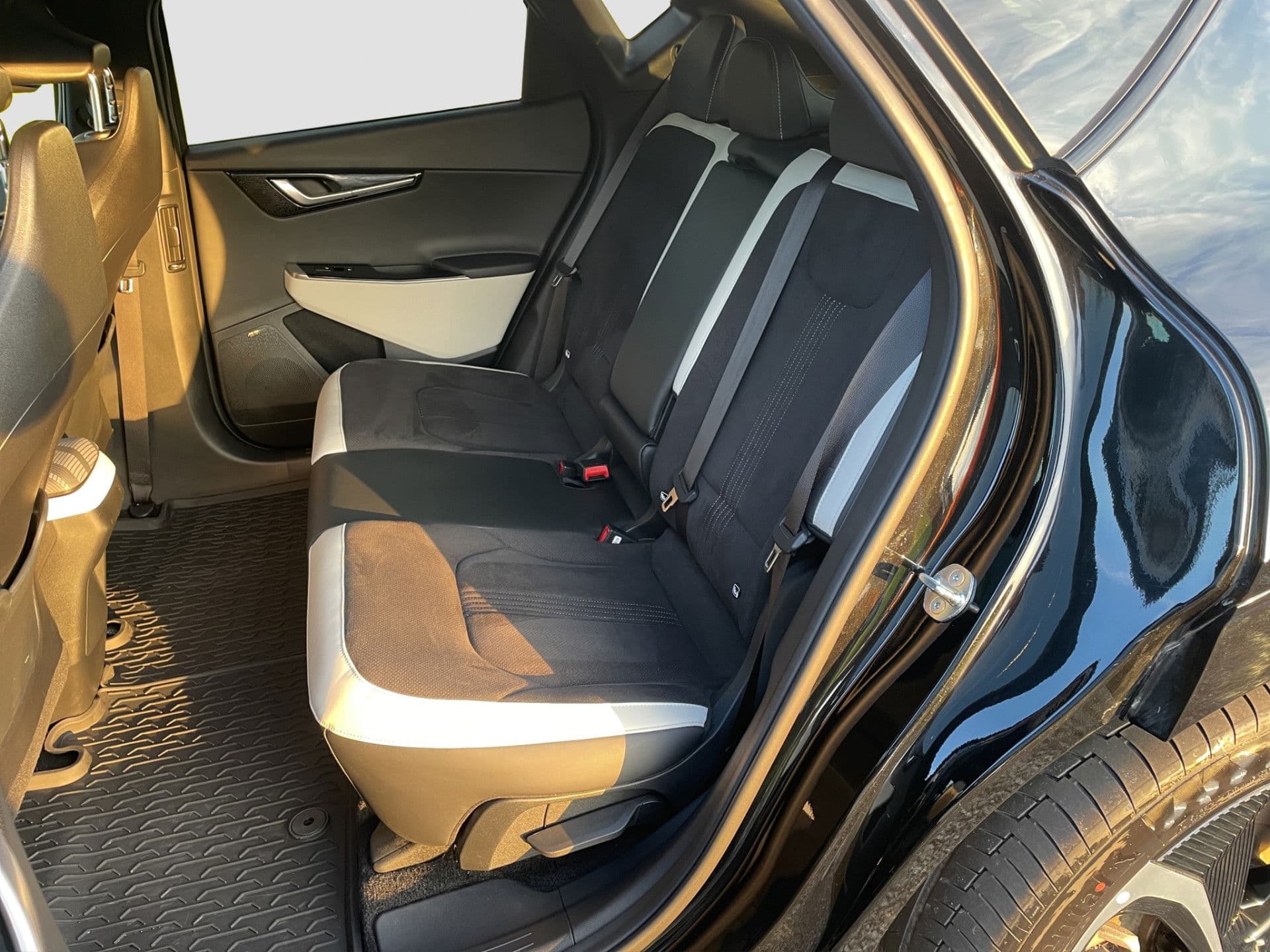 Kia Ev6 GT-Line AWD 77.4 kWh Pano| Mem.Seat | Meridian | Trekhaak thumbnail 25