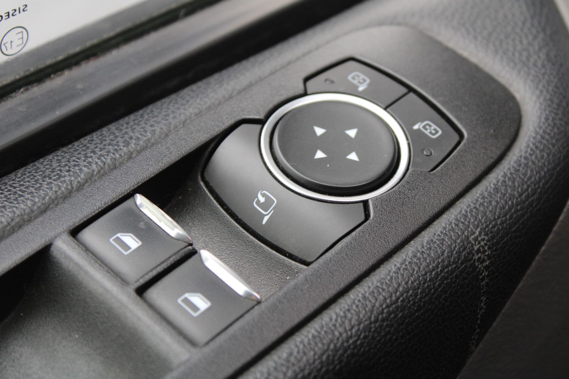 Ford Transit Custom 320 2.0 TDCI L1H1 Tourneo 170pk - Automaat - Leder - ACC - 1+1 stoelopstelling - Bi-Xenon -Stoelverwarming - Rijklaar thumbnail 20