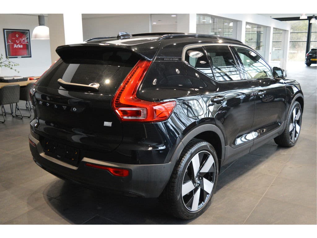 Volvo XC40 1.5 T5 Plug-in hybrid Ultimate Dark pano camera 20 inch !! thumbnail 4