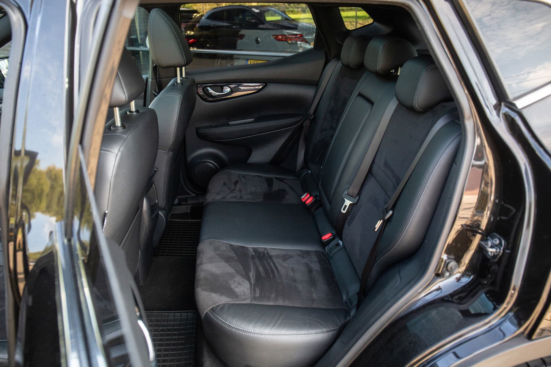 Nissan QASHQAI 1.2 Tekna , Panoramadak, Trekhaak, thumbnail 8