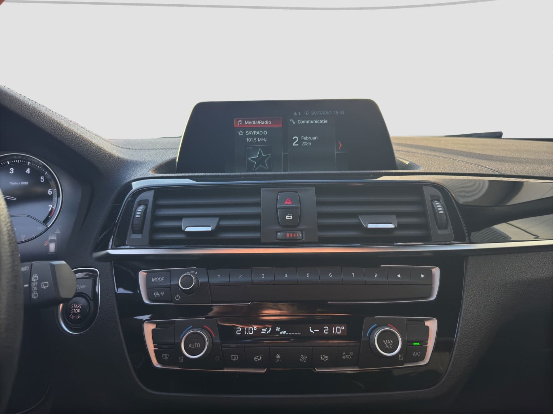 BMW 1-serie 118i Corporate Lease Executive | NL Auto | PDC | Automaat thumbnail 17