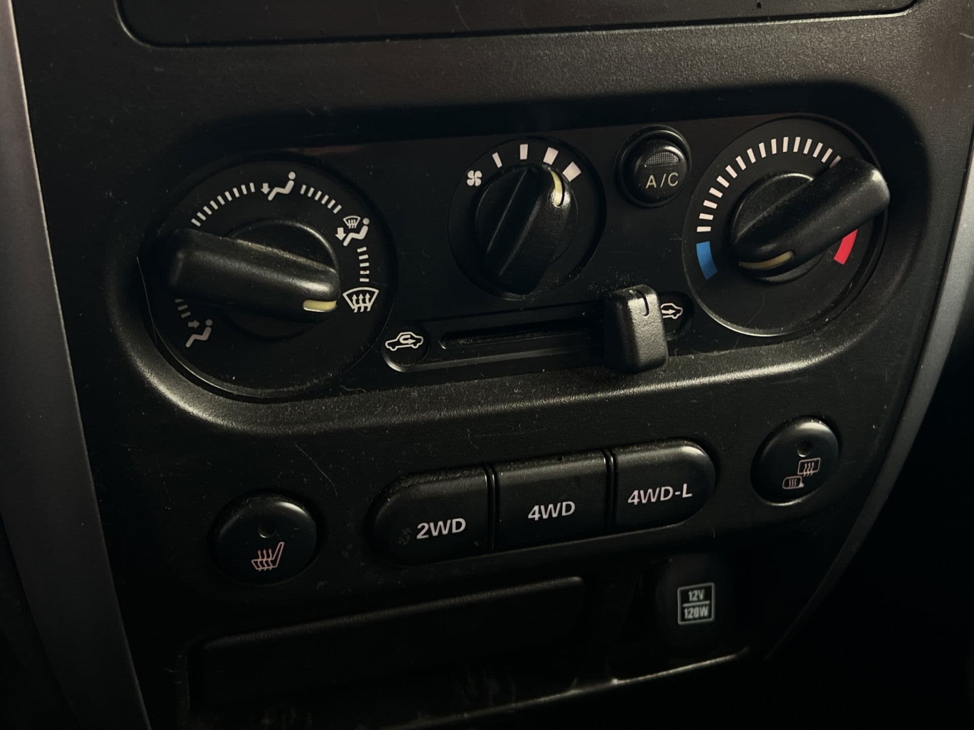 Suzuki Jimny 1.3 Exclusive | 4WD | 4-Persoons | Trekhaak thumbnail 18