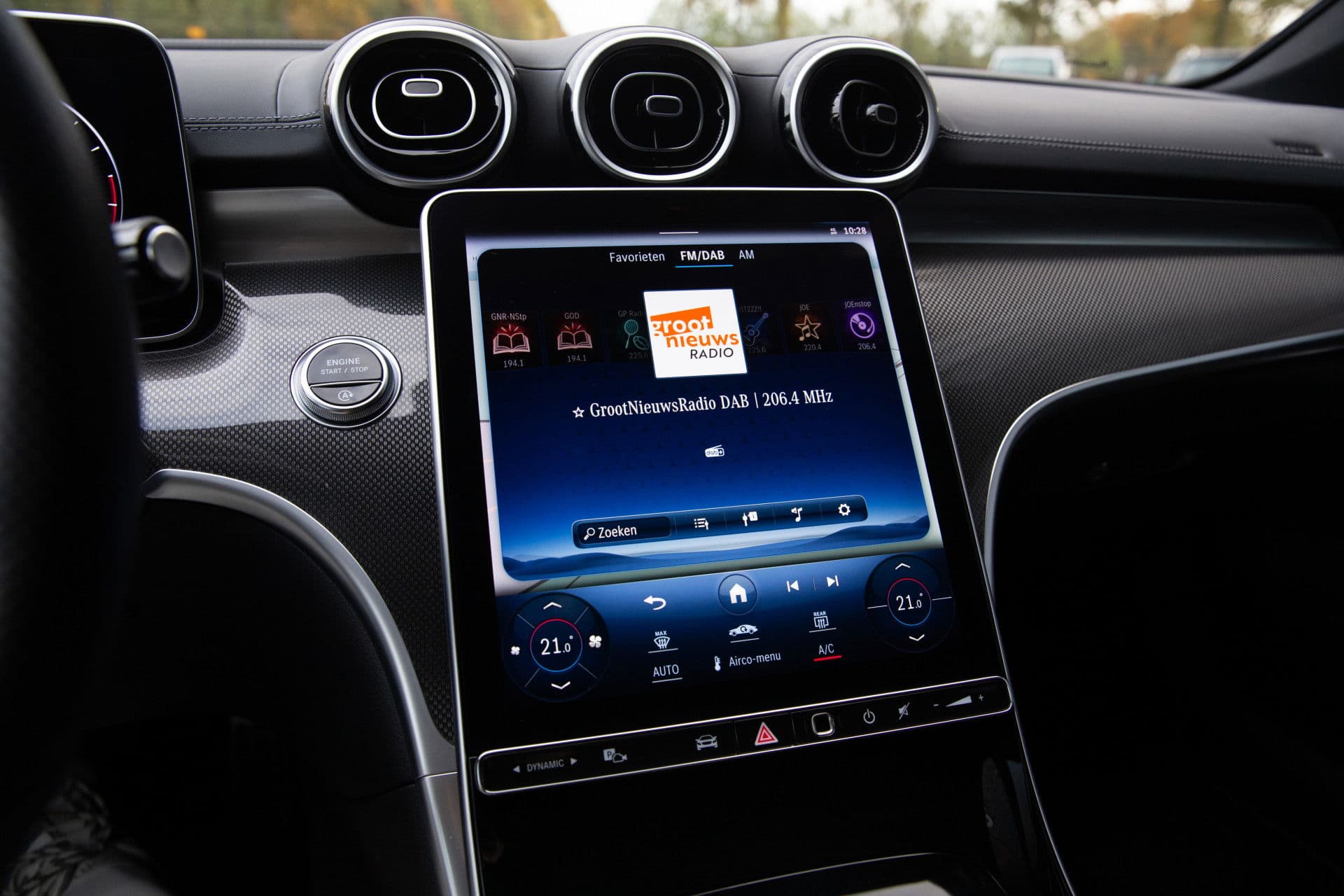 Mercedes-Benz C-Klasse Estate 200 Launch Edition AMG Line , Virtual cockpit, Leer, Sfeerverlichting, thumbnail 15