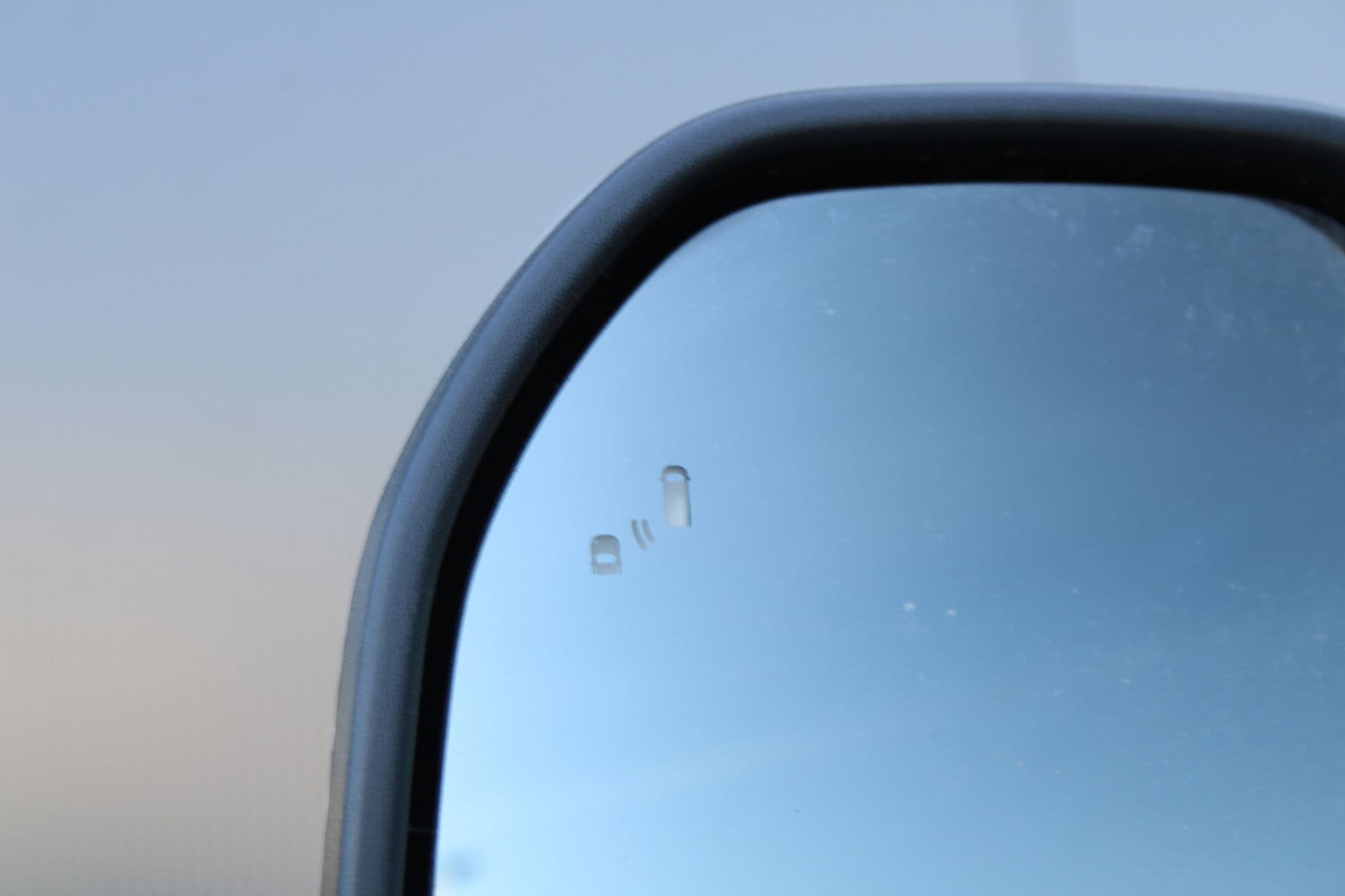 Ford Transit Custom 320 2.0 TDCI L2H1 Limited 170pk - 1+1 Stoelopstelling - 2x Schuifdeur - Adaptive Cruise - Verwarmd stuur - Blind spot - Navigatie - Camera - Draadloos laden - Rijklaar thumbnail 23