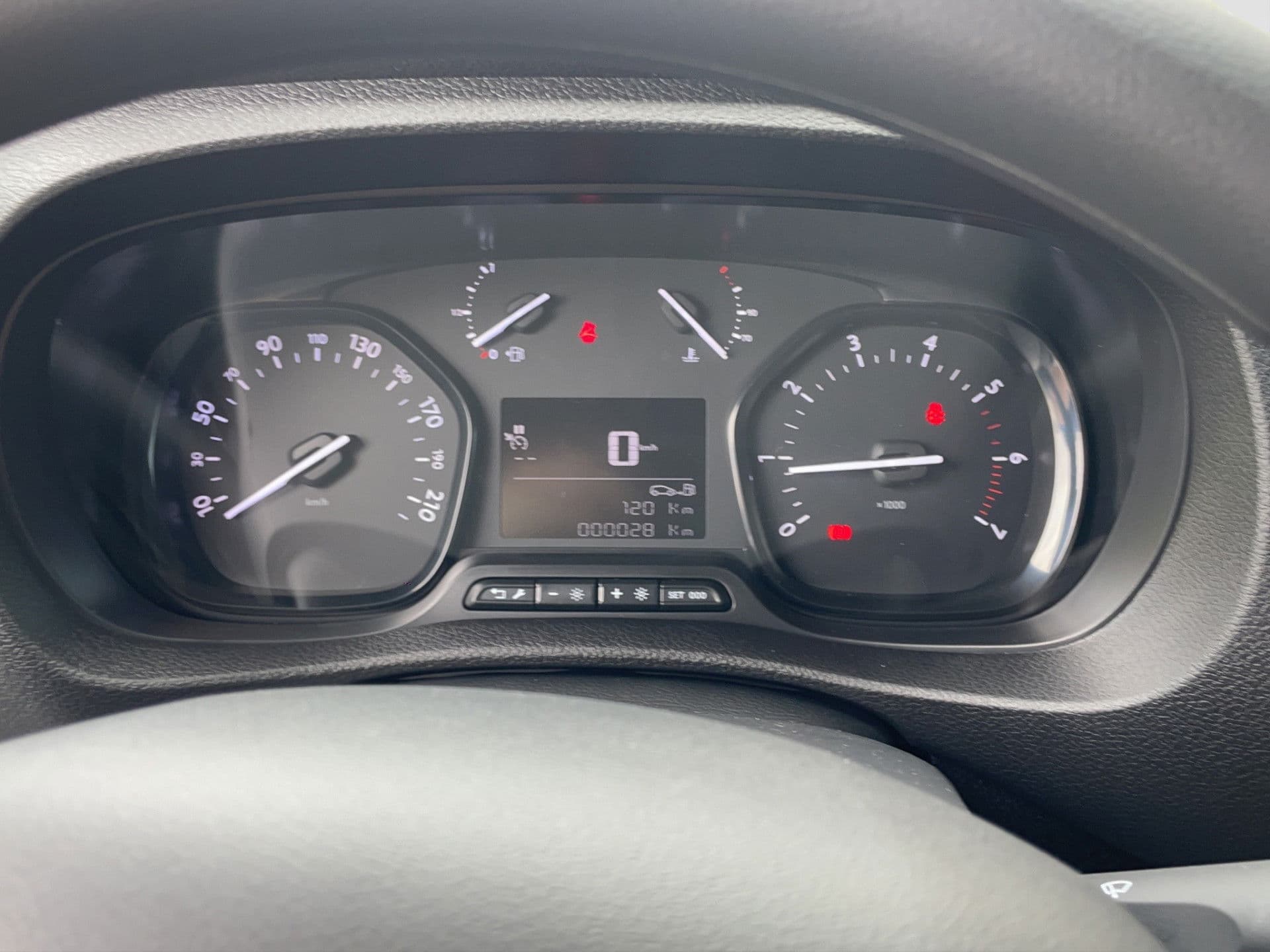 Toyota ProAce Worker 2.0 D-4D Live Long | L3 | AC | Cruise | Apple Carplay thumbnail 10