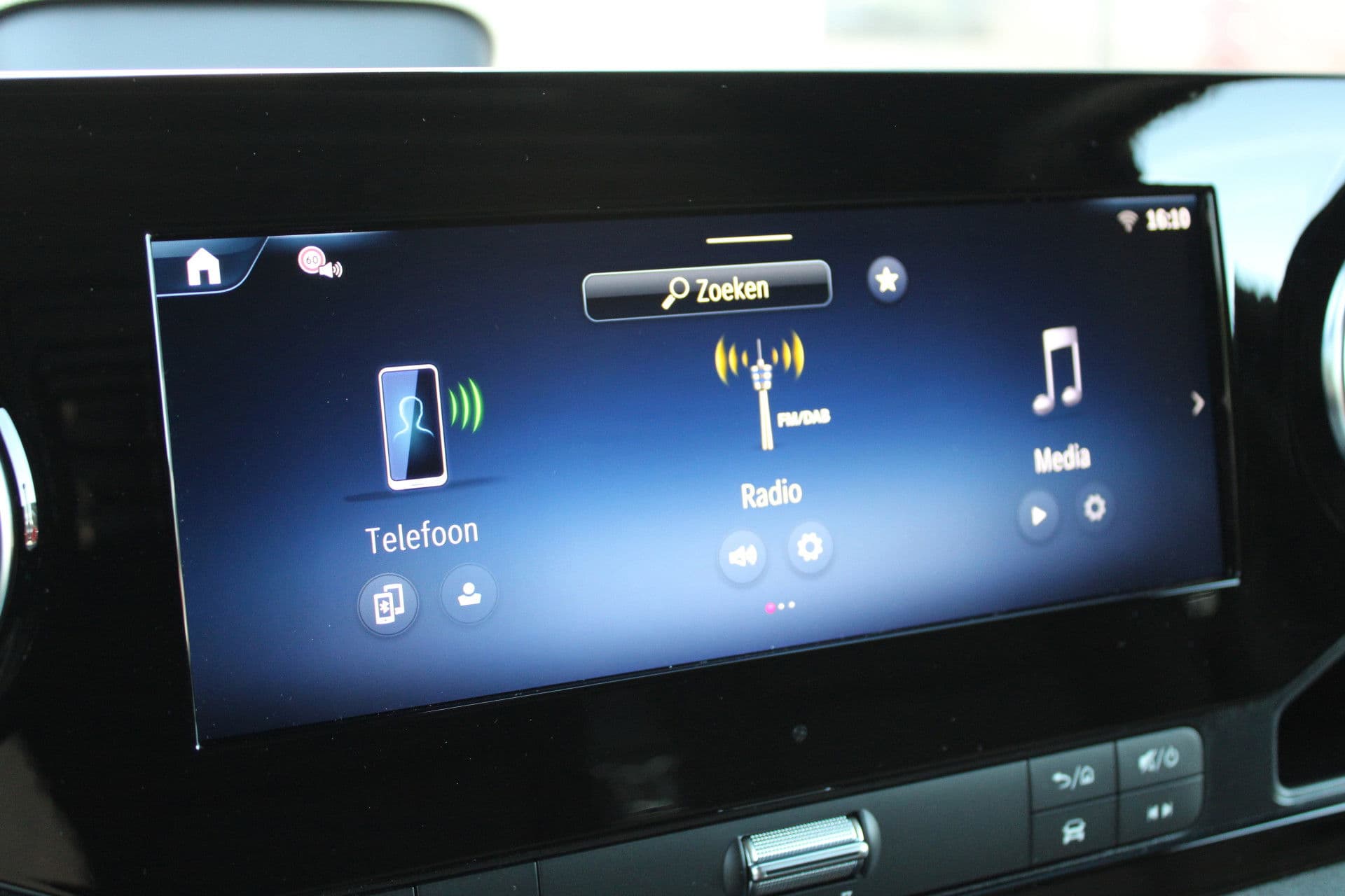 Mercedes-Benz Sprinter 317CDI L2H2 Select - LED - Mbux 10 - 3.5t Trekhaak - Geveerde Stoel - Betimmering - Camera - Carplay - Blind spot - Cruise - Rijklaar thumbnail 25