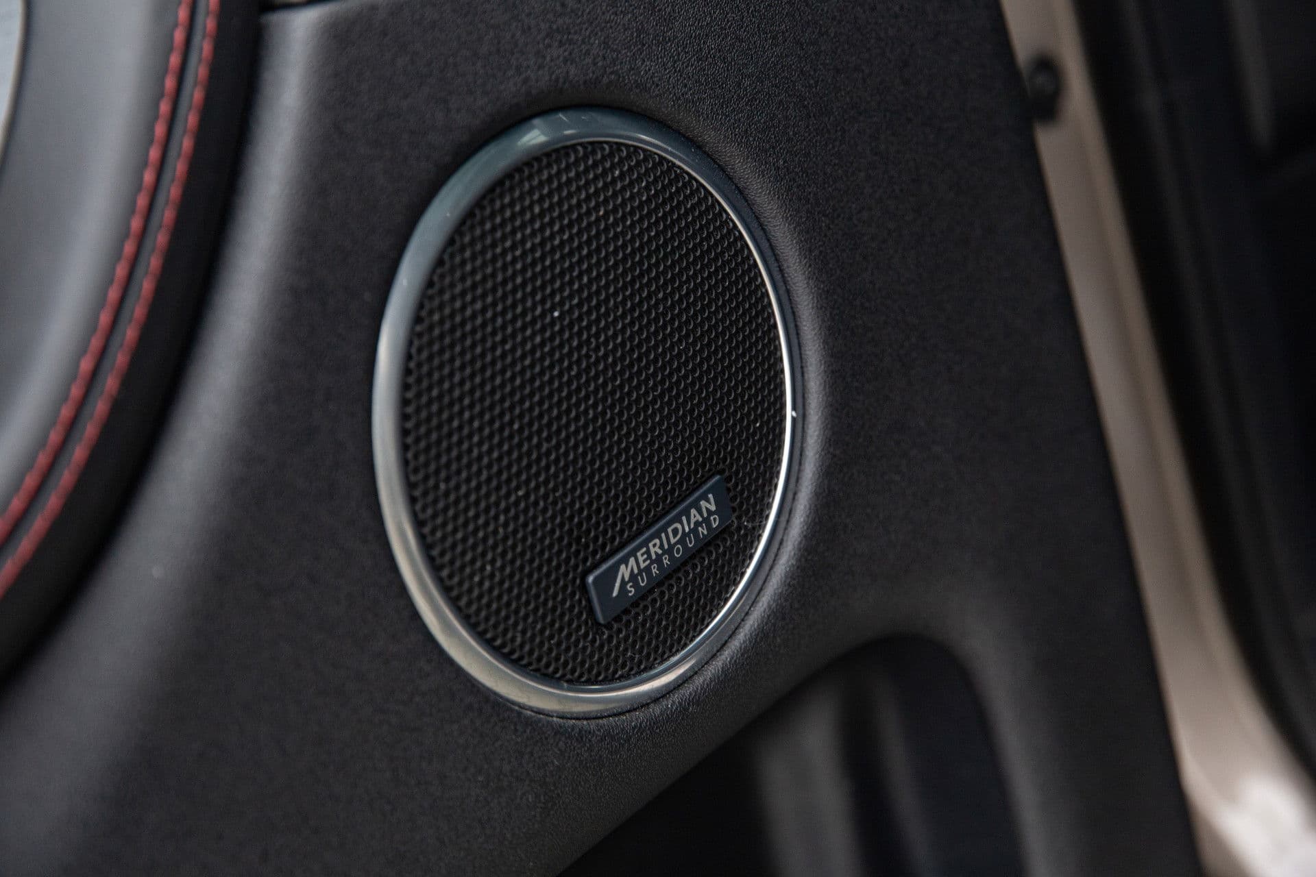 Land Rover Discovery Sport P300e 1.5 R-Dynamic HSE , Panoramadak, Trekhaak, Meridian, thumbnail 14