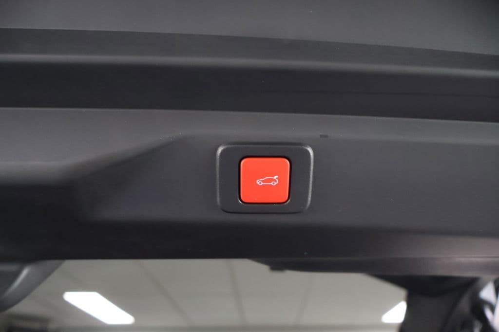 Peugeot 3008 1.2 Hybrid 145 GT thumbnail 28