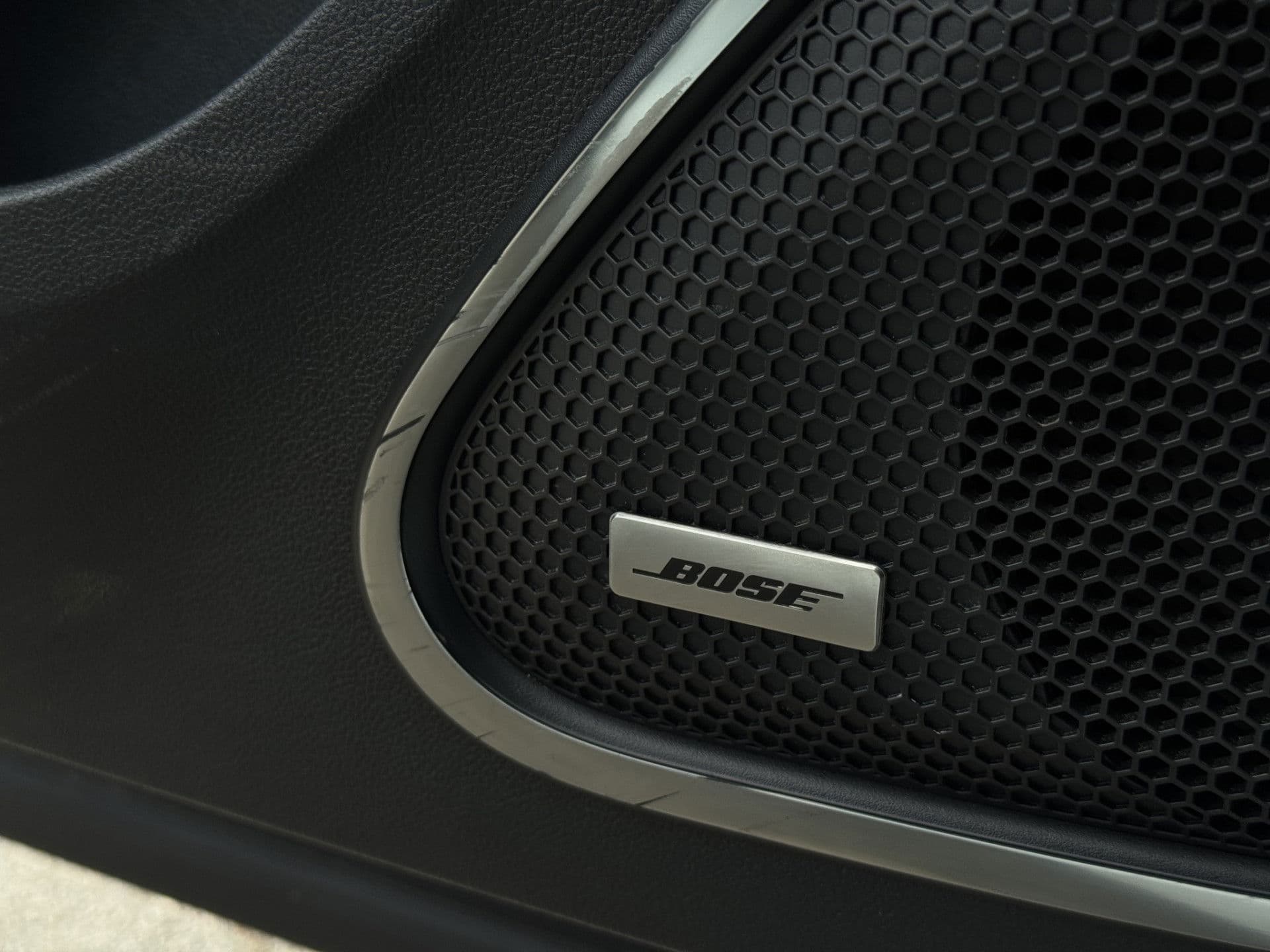 Renault Kadjar 1.3 TCe Zen | Blis | Bose | Keyless thumbnail 3