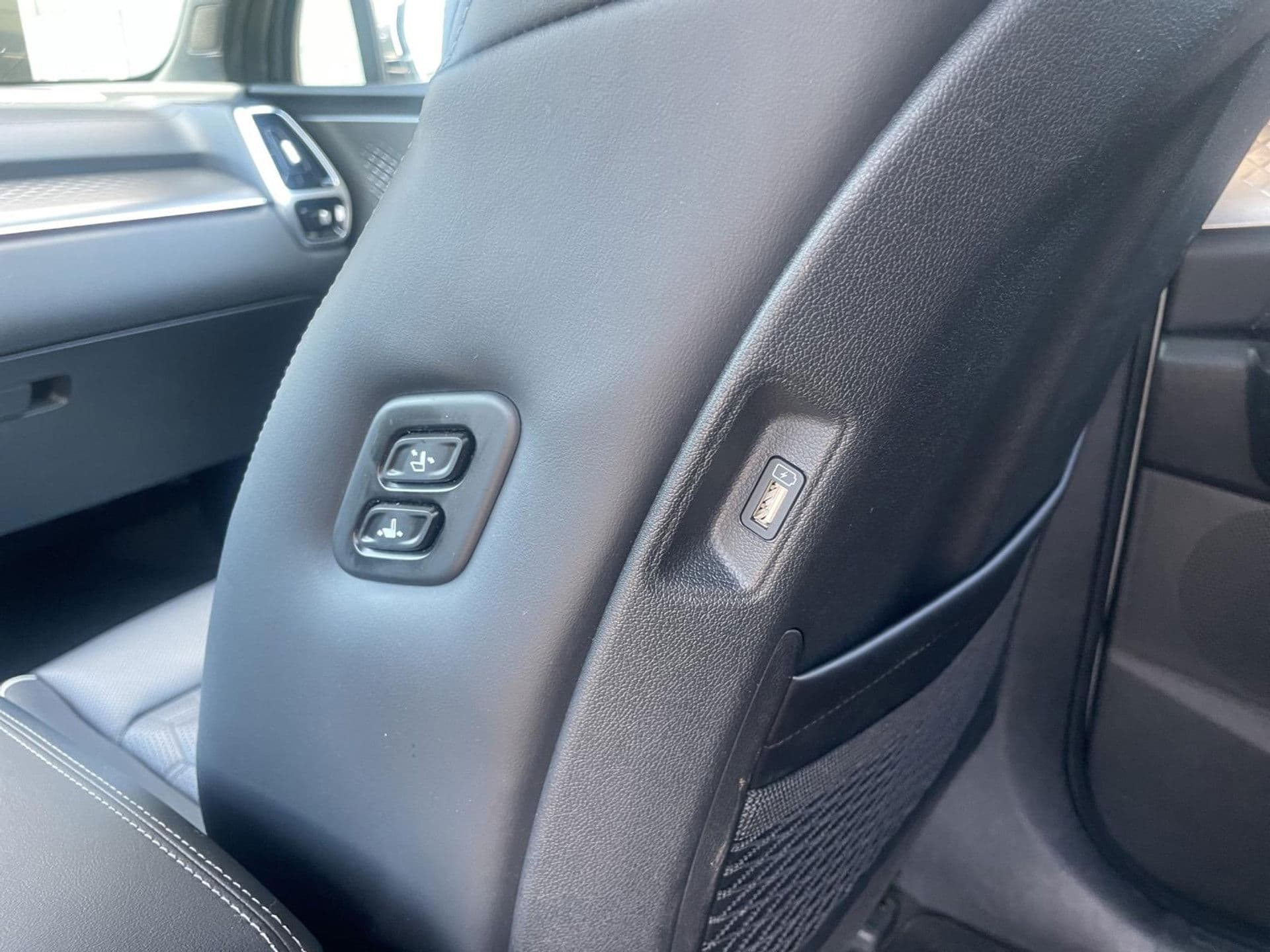 Kia Sorento 1.6 PHEV 4WD ExecutiveLine | Pano | Trekhaak | Nappa Leder | Head-up | Donkere hemel | thumbnail 26