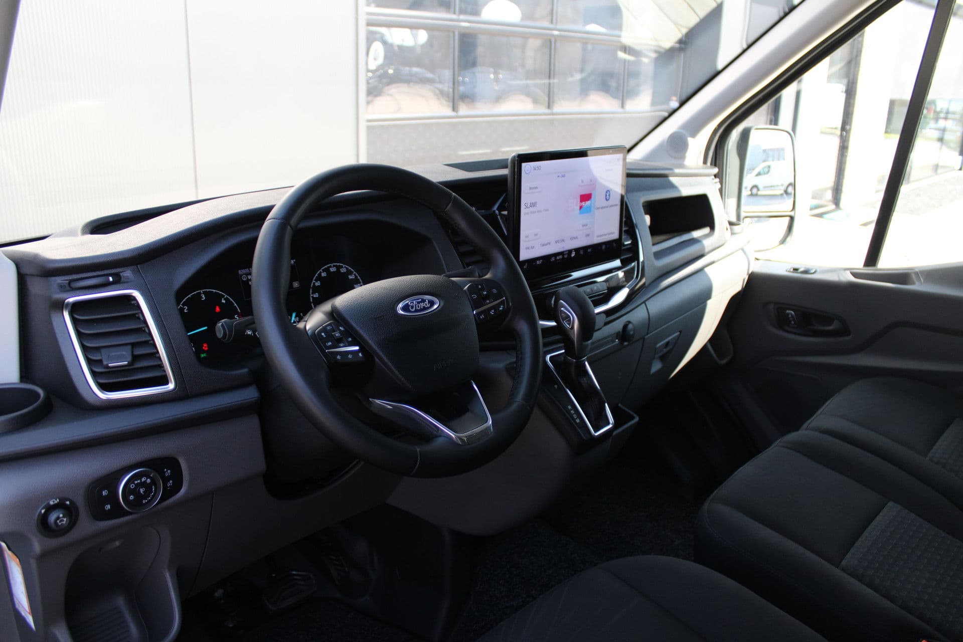 Ford Transit 350 2.0 TDCI L3H2 Trend 130pk - Camper/Grijs Kenteken - Blind Spot - ACC - Trekhaak - Stoelverwarming - Luifel - Rijklaar thumbnail 17