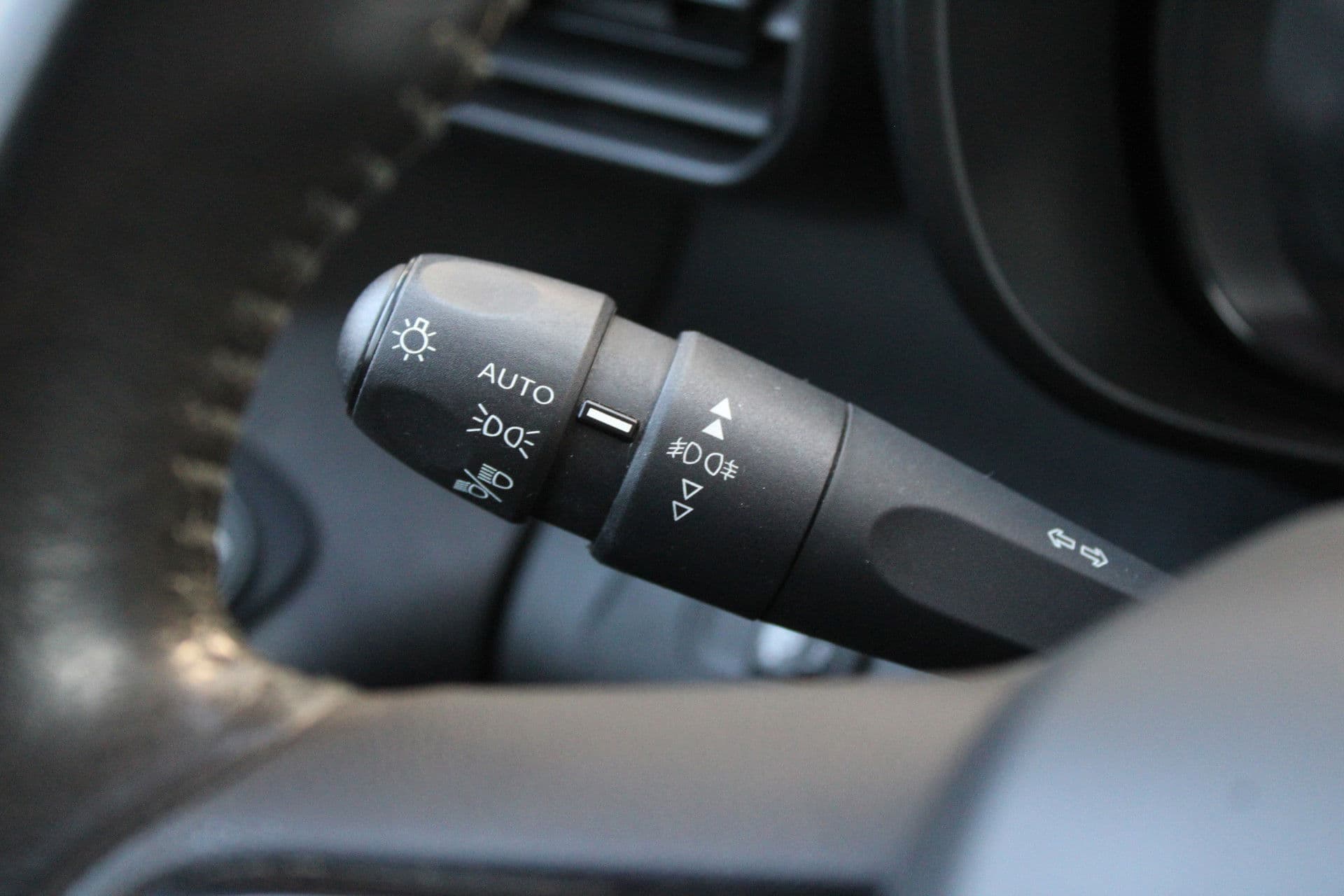 Citroën Berlingo 1.5 BlueHDI Club 102pk - Cruise - Airco - PDC - Carplay - Navi - Rijklaar thumbnail 19