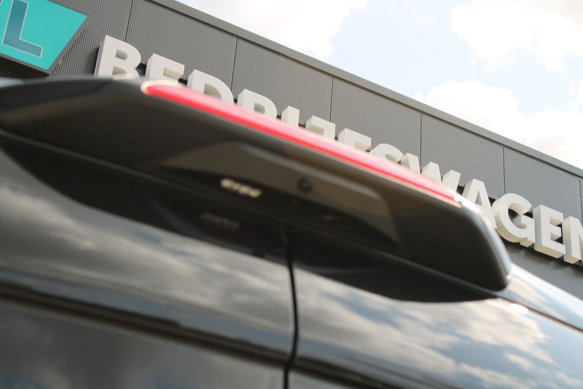 Ford Transit 350 2.0 TDCI L2H2 Limited 165pk - 2x Schuifdeur - Navi - 360 Camera - Adaptive Cruise - Xenon - Blind Spot - Rijklaar thumbnail 32