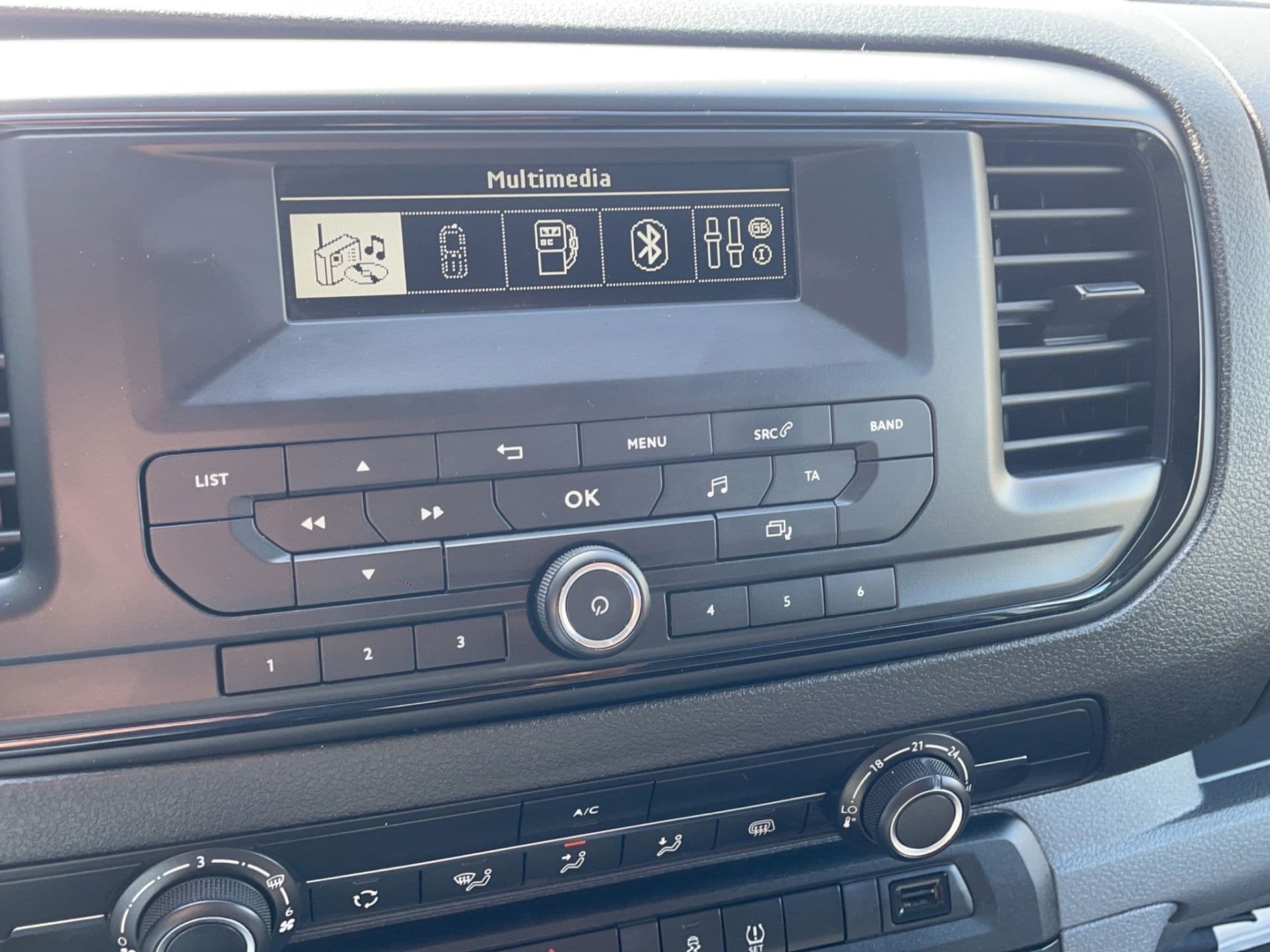 Toyota ProAce Worker Long 1.6 D-4D Euro 6 Cool Comfort | Airco | Cruise | L3 thumbnail 11