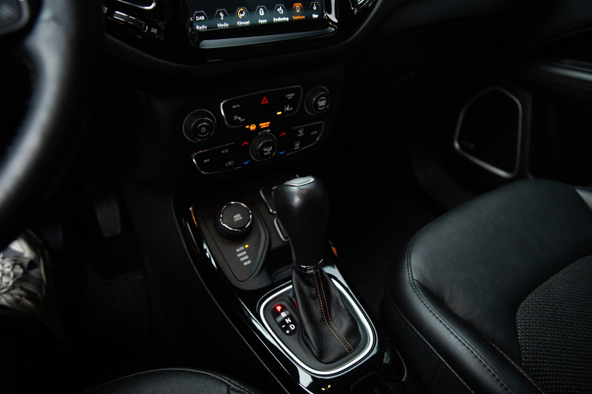 Jeep Compass 1.4 MultiAir Opening Edition 4x4 , Keyless entry, Beats Audio, Navigatie, thumbnail 15