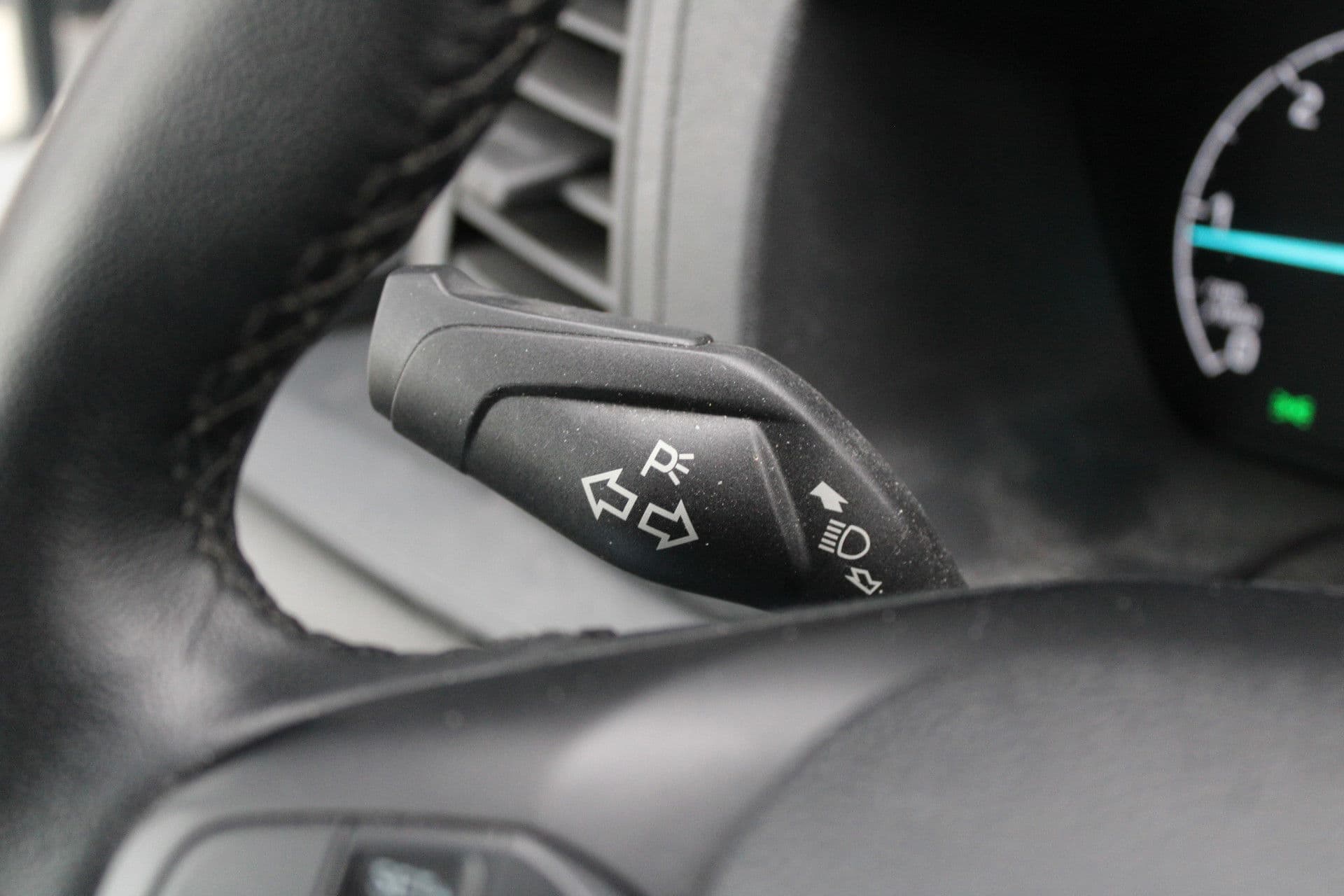 Ford Transit Custom 320 2.0 TDCI L2H1 Trend 130pk - Marge - 9 Zits - Carplay - Stoelverwarming - Camera - Cruise - Sidesteps - Rijklaar thumbnail 20